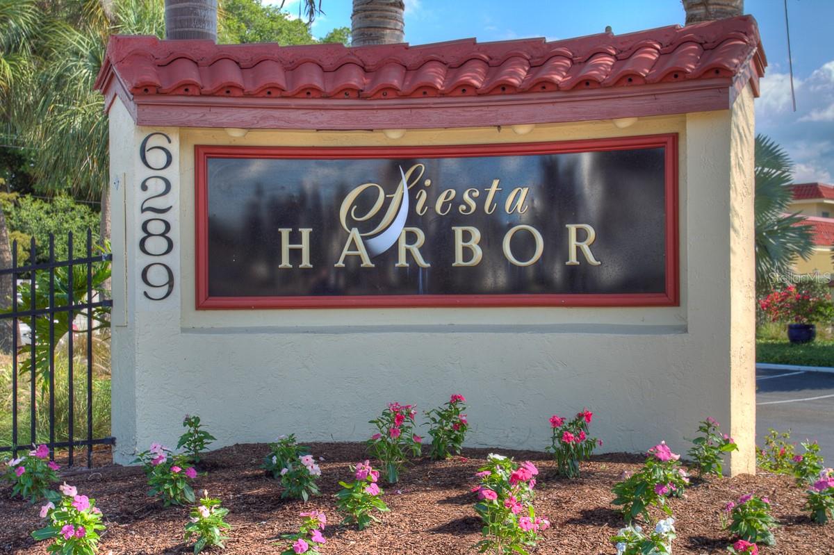 1250 N PORTOFINO DR #107MAR - Photo 1