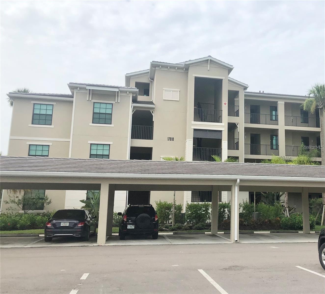 17510 GAWTHROP DR #405 - Photo 1