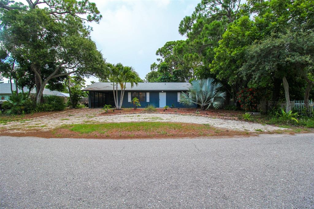 Property at 1116 ROYAL RD, Venice