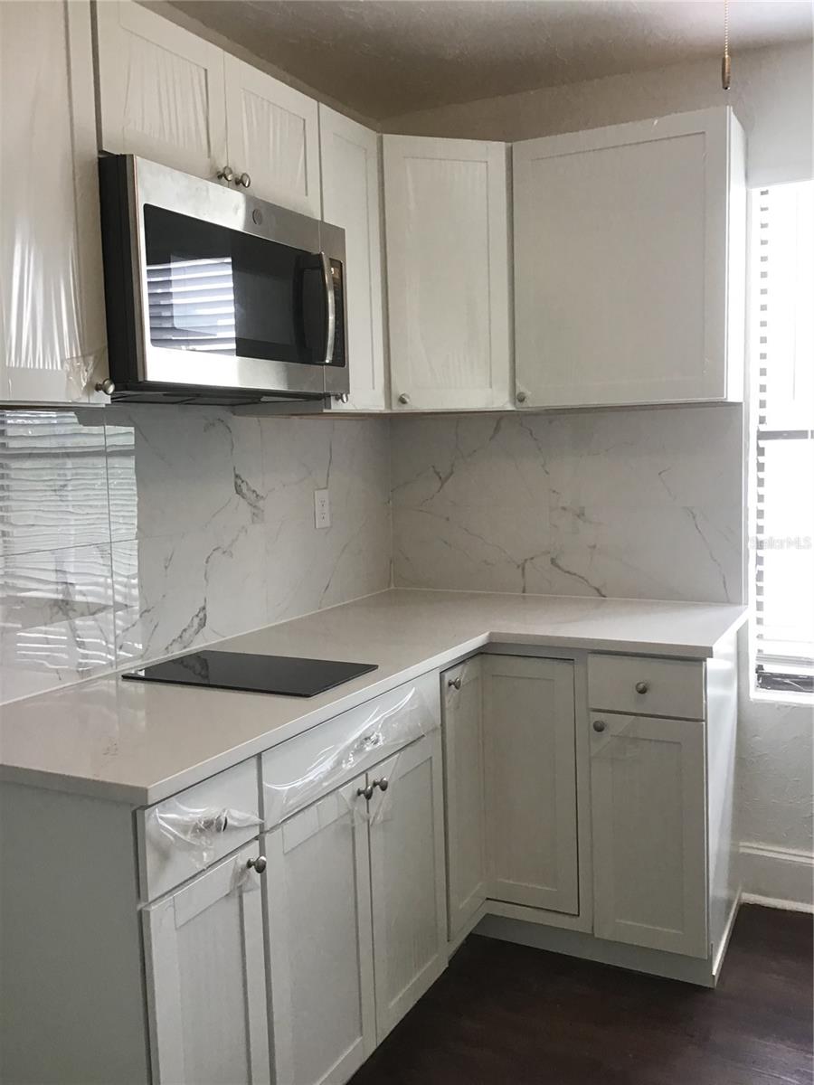401 COLONIA LN E #15 - Photo 1