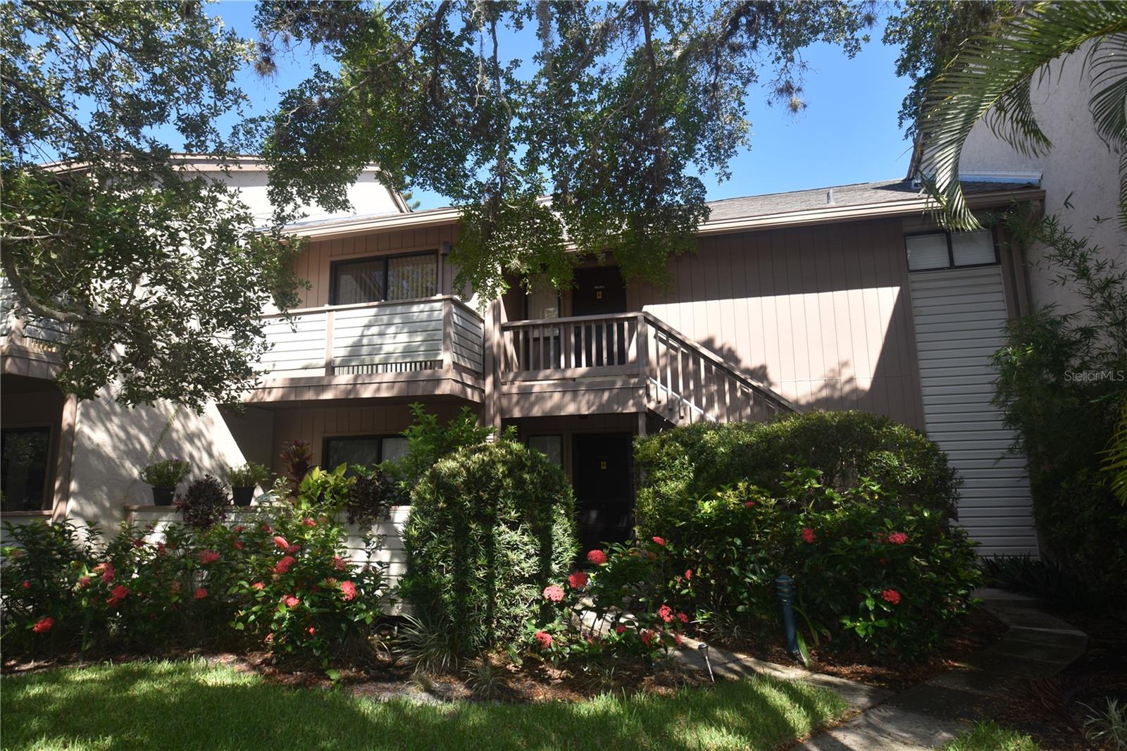 1637 BROOKHOUSE CT #BR243 - Photo 1