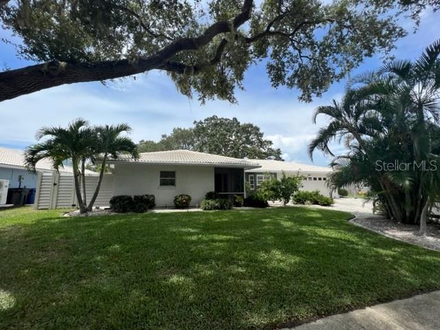 7328 CURTISS AVE - Photo 1