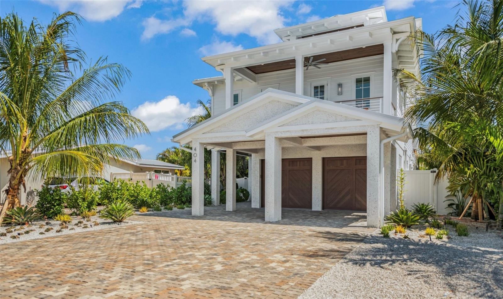 404 NORTH SHORE DR - Photo 1
