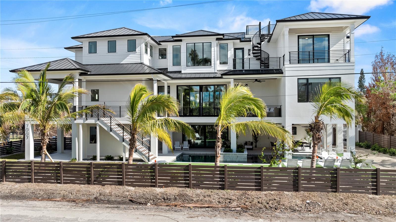 Property at 7007 POINT OF ROCKS RD, Sarasota