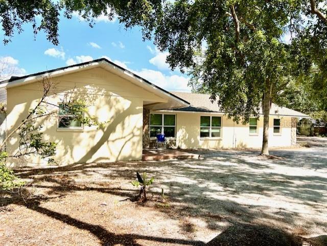 110 PINE AVE - Photo 1