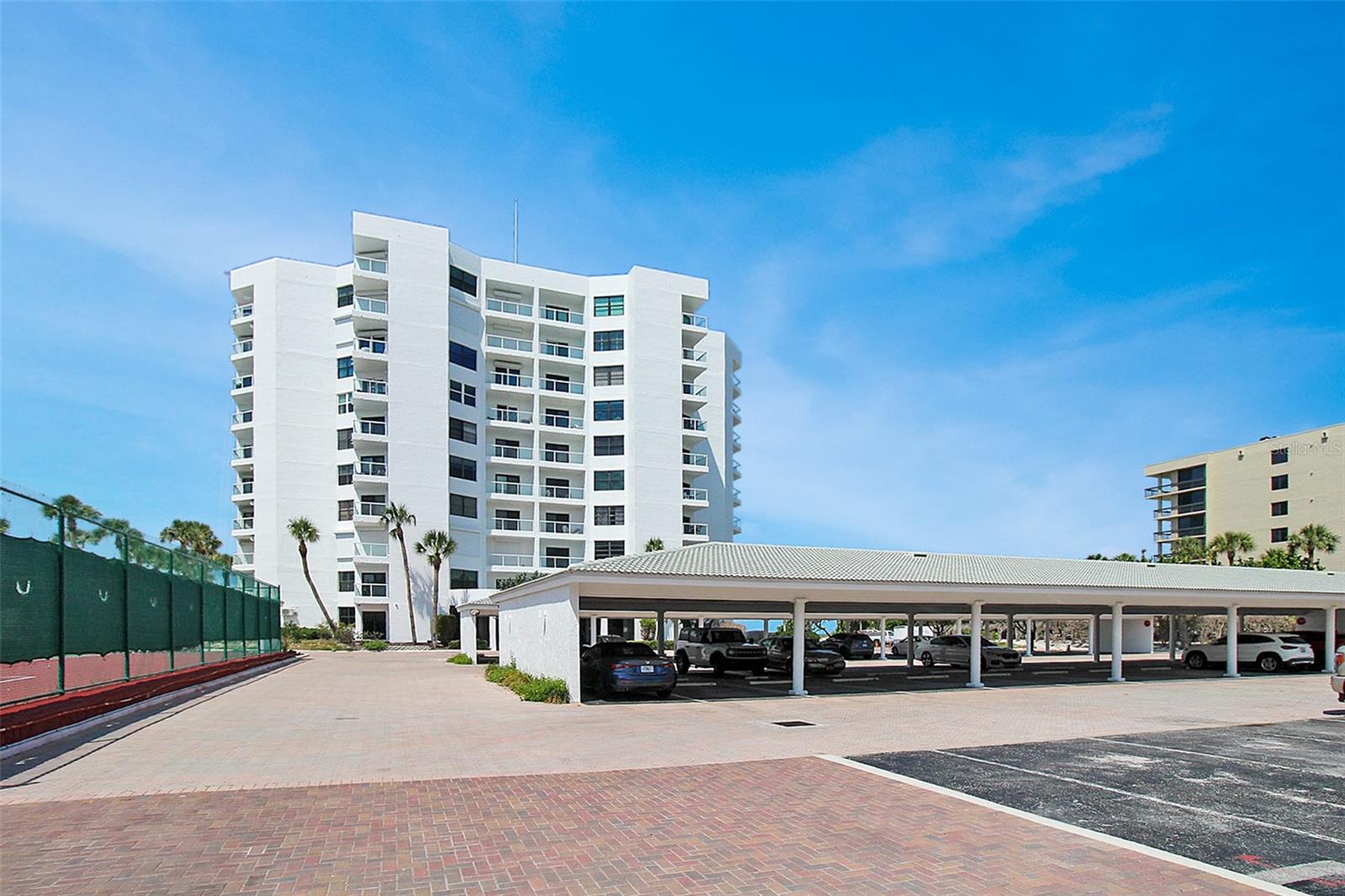 1050 LONGBOAT CLUB RD #702 - Photo 1