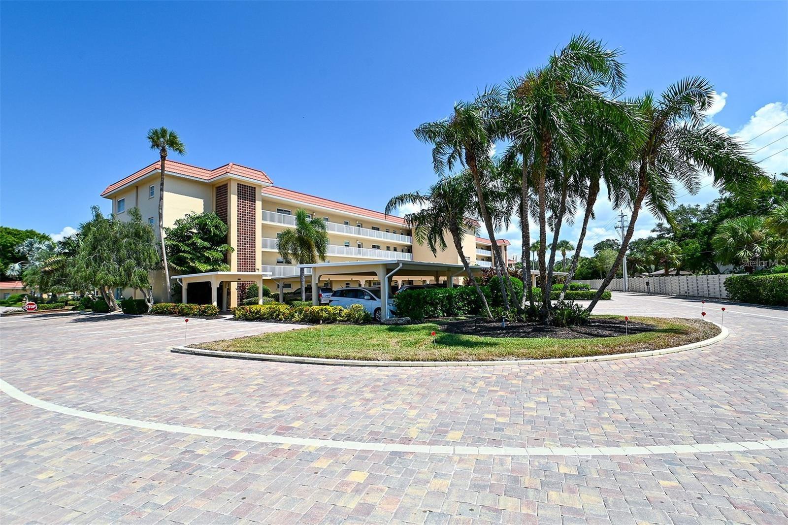 1215 S PORTOFINO DR #202 - Photo 1