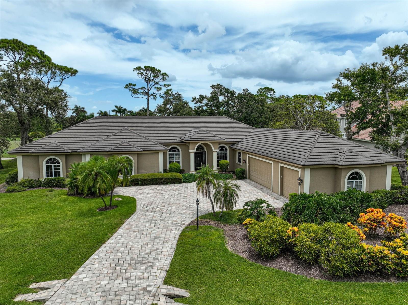 Property at 852 MACEWEN DR, Osprey