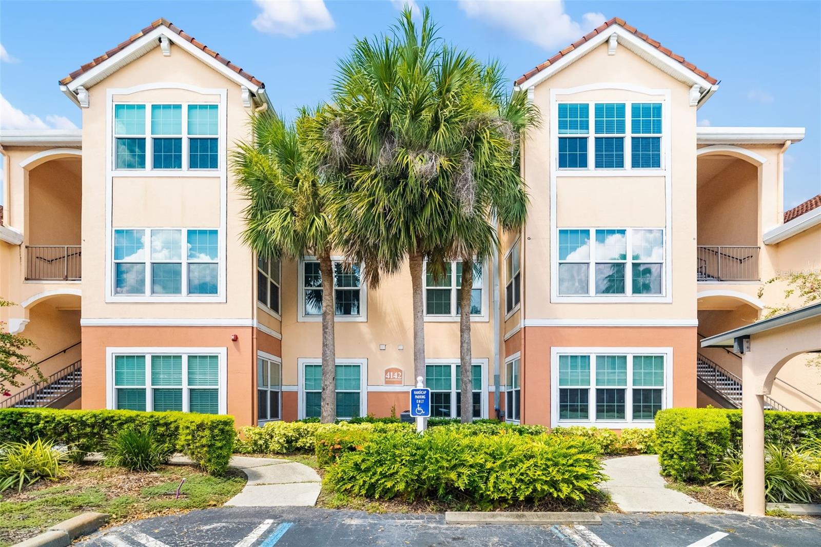 4142 CENTRAL SARASOTA PKWY #1415 - Photo 1