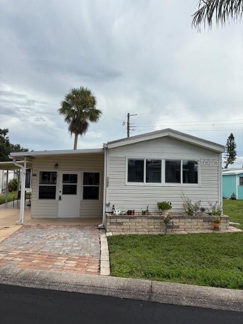 3326 BONNIE DR - Photo 1