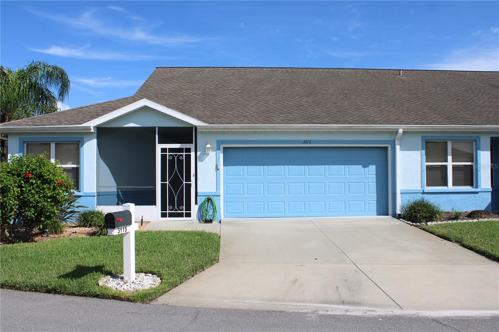 3115 LIVE OAK LN #30 - Photo 1