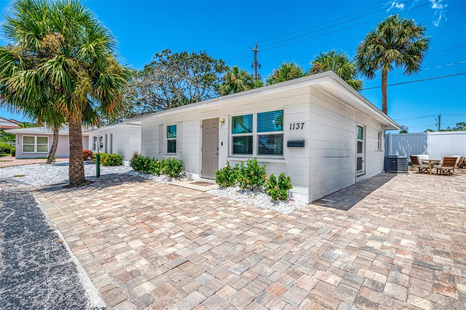 1137 N MOONMIST CT #L-7 - Photo 1