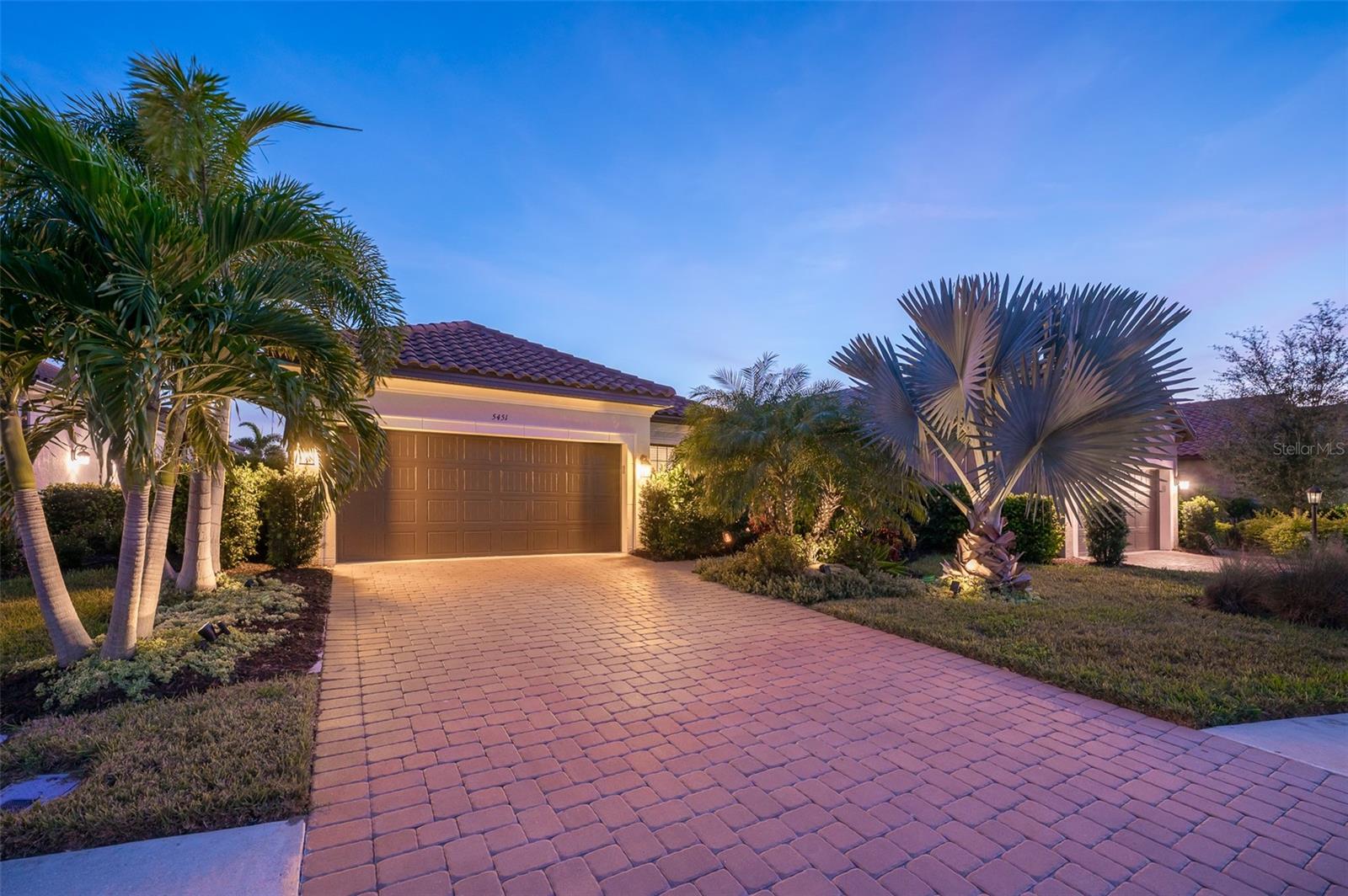 5451 LAGO MAGGIO ST - Photo 1