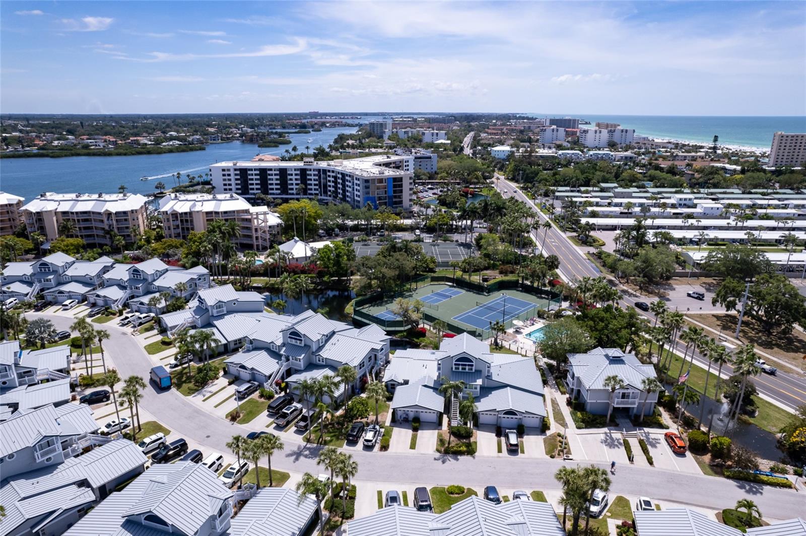 1220 SIESTA BAYSIDE DR #1220-A - Photo 1