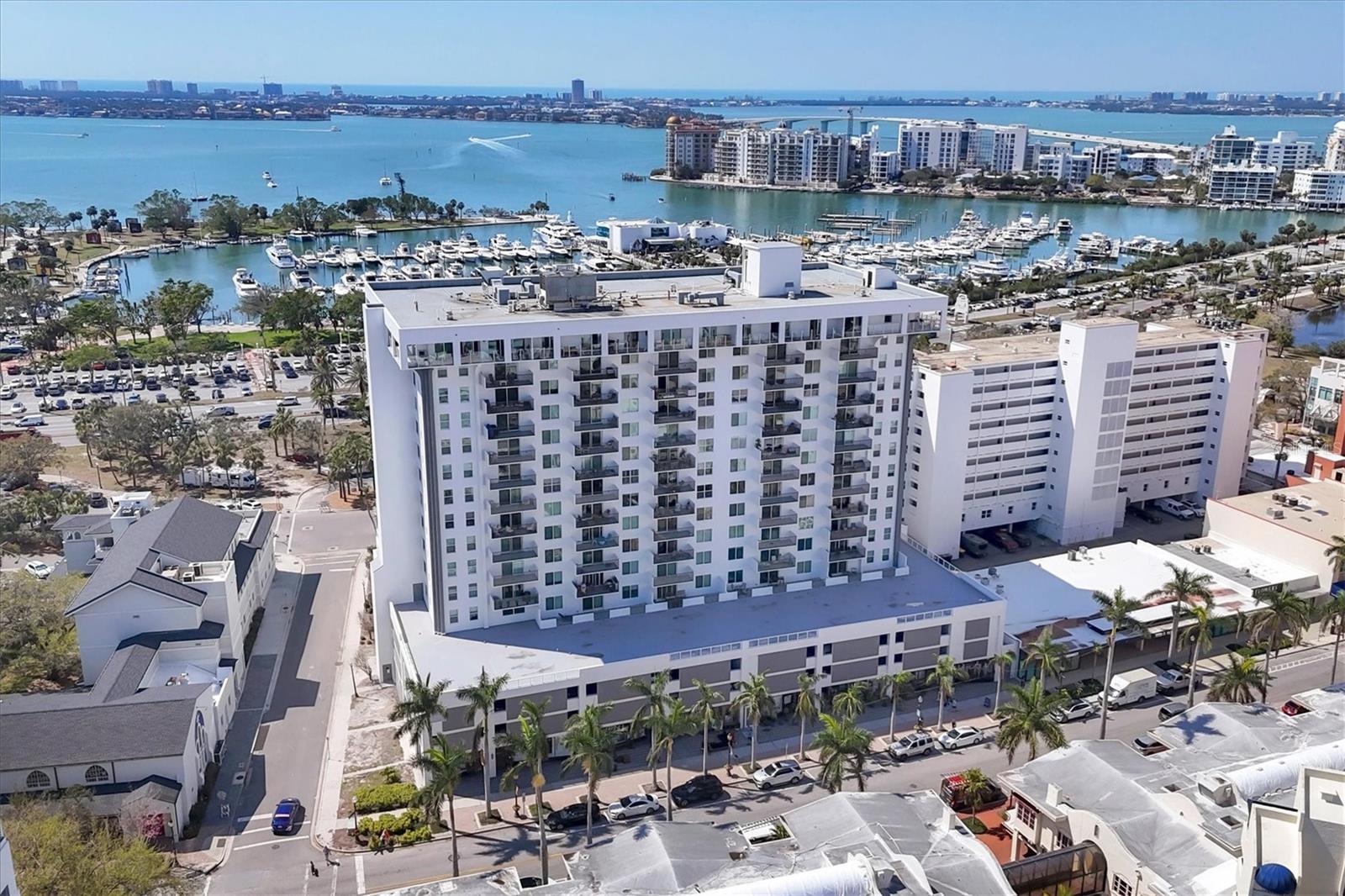 101 S GULFSTREAM AVE #15E - Photo 1