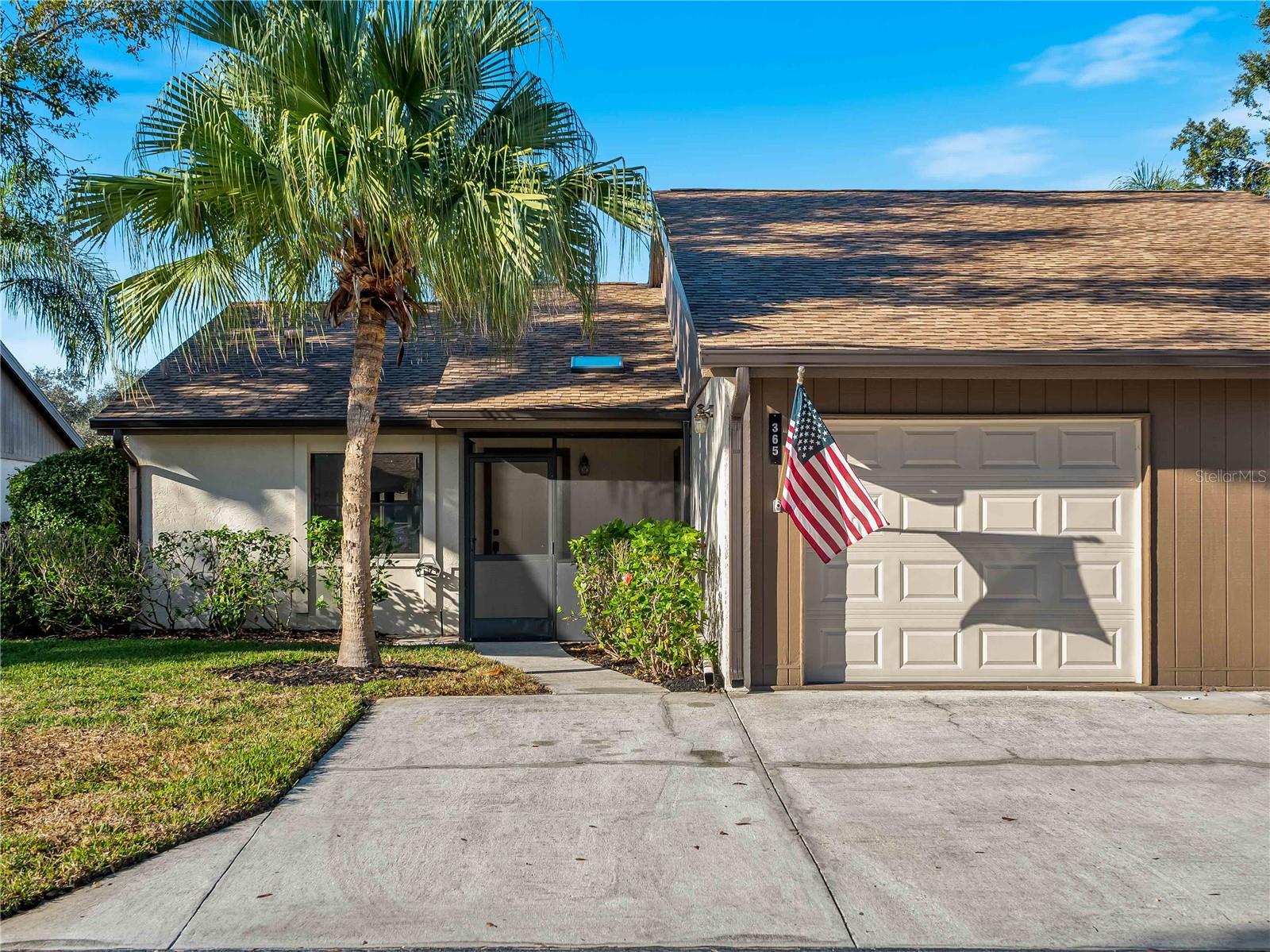 365 OAK HILL WAY #32 - Photo 1