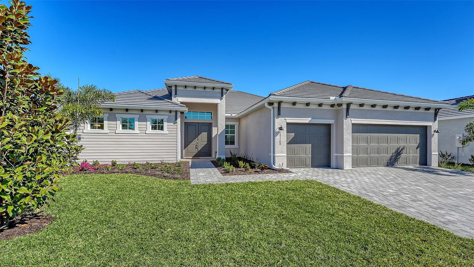 17160 ALBATROSS RD - Photo 1