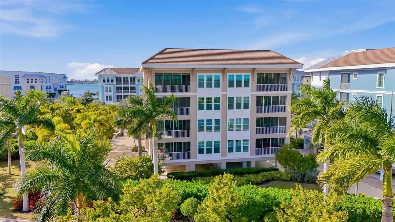 395 ARUBA CIR #303 - Photo 1