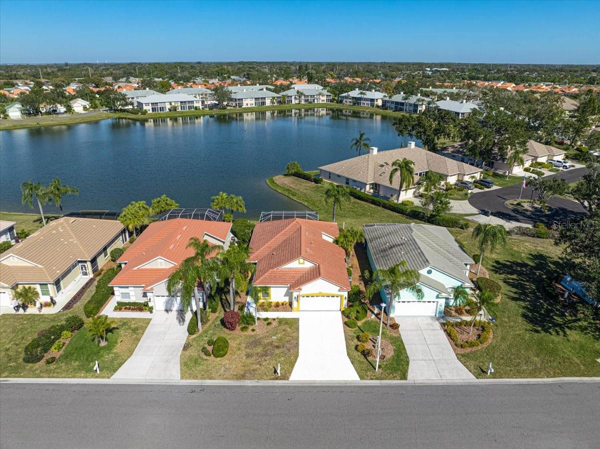 4031 CADDIE DR E - Photo 1