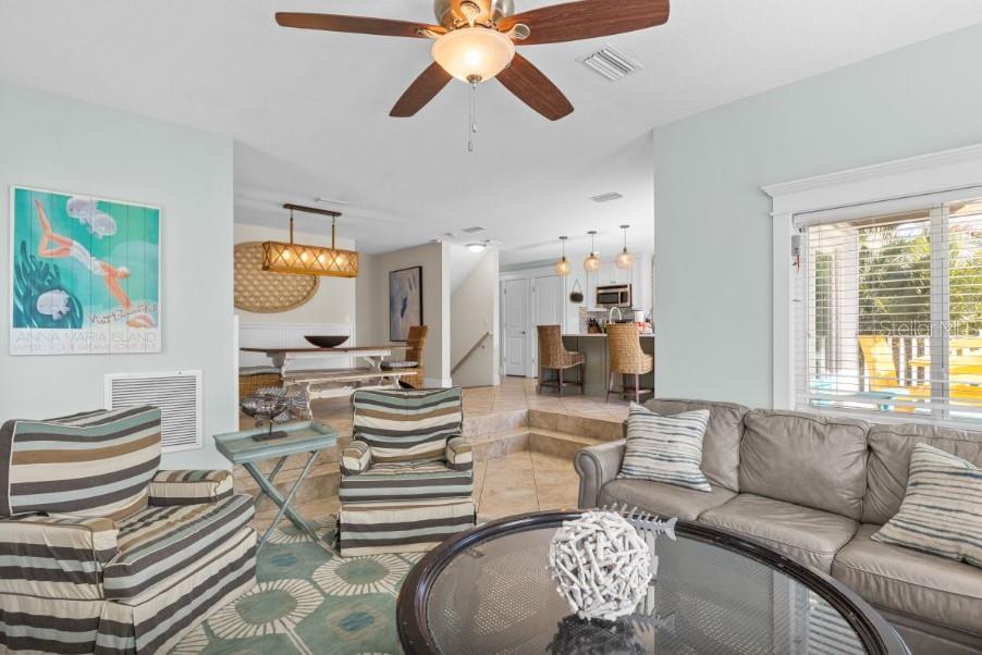 117 WILLOW AVE - Photo 1