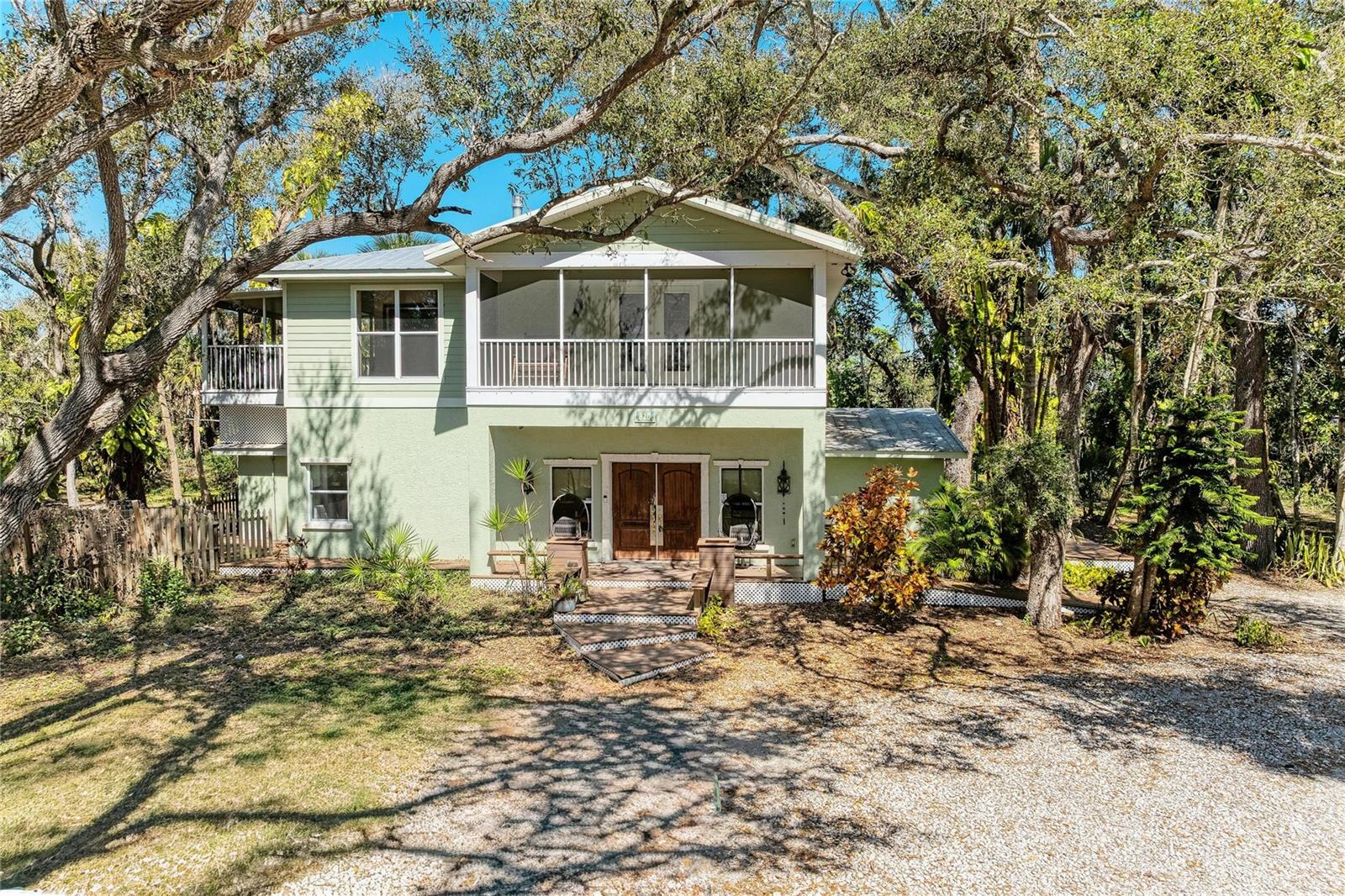 820 N ELM ST - Photo 1