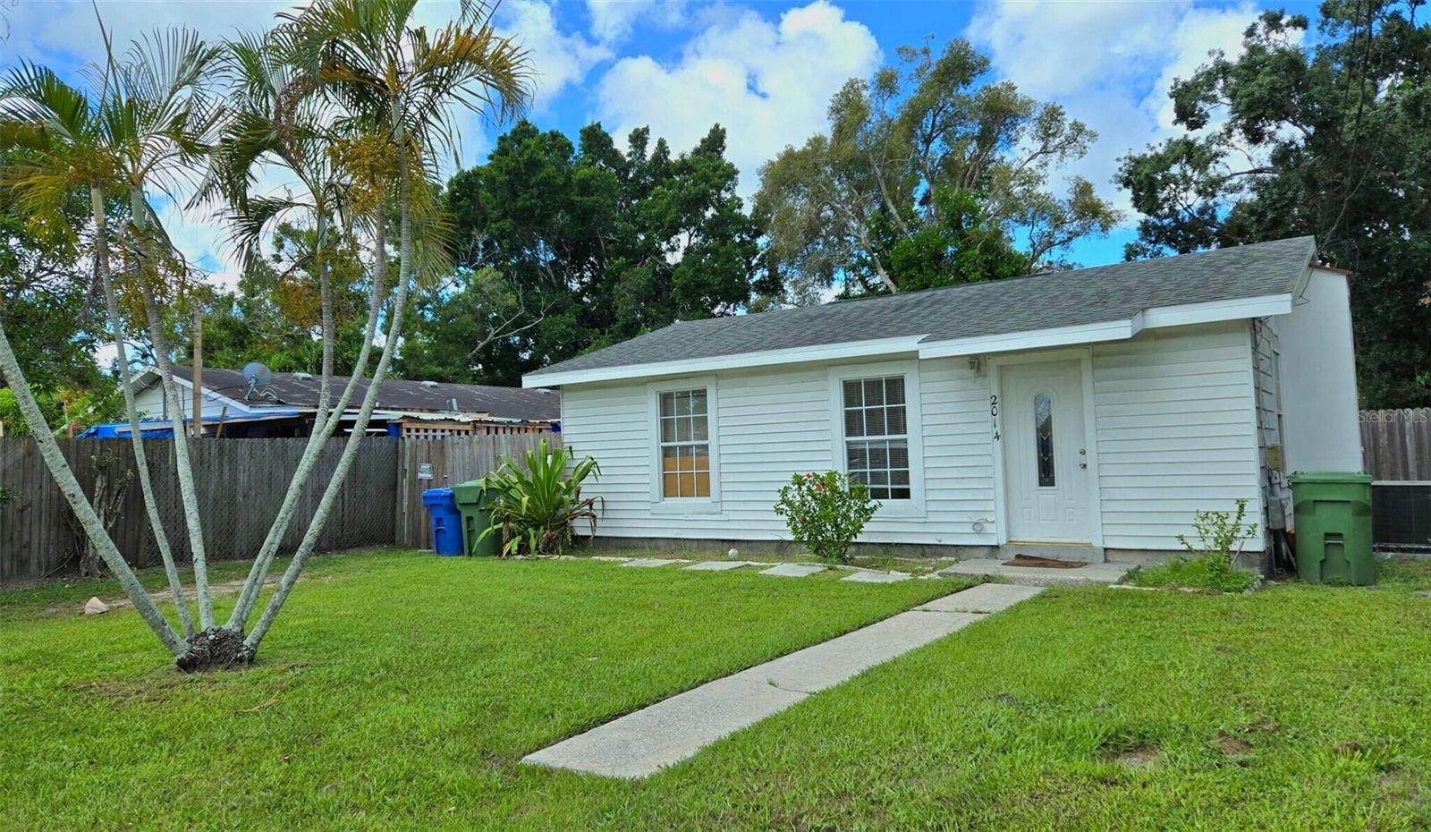 2014 10TH ST W #B - Photo 1