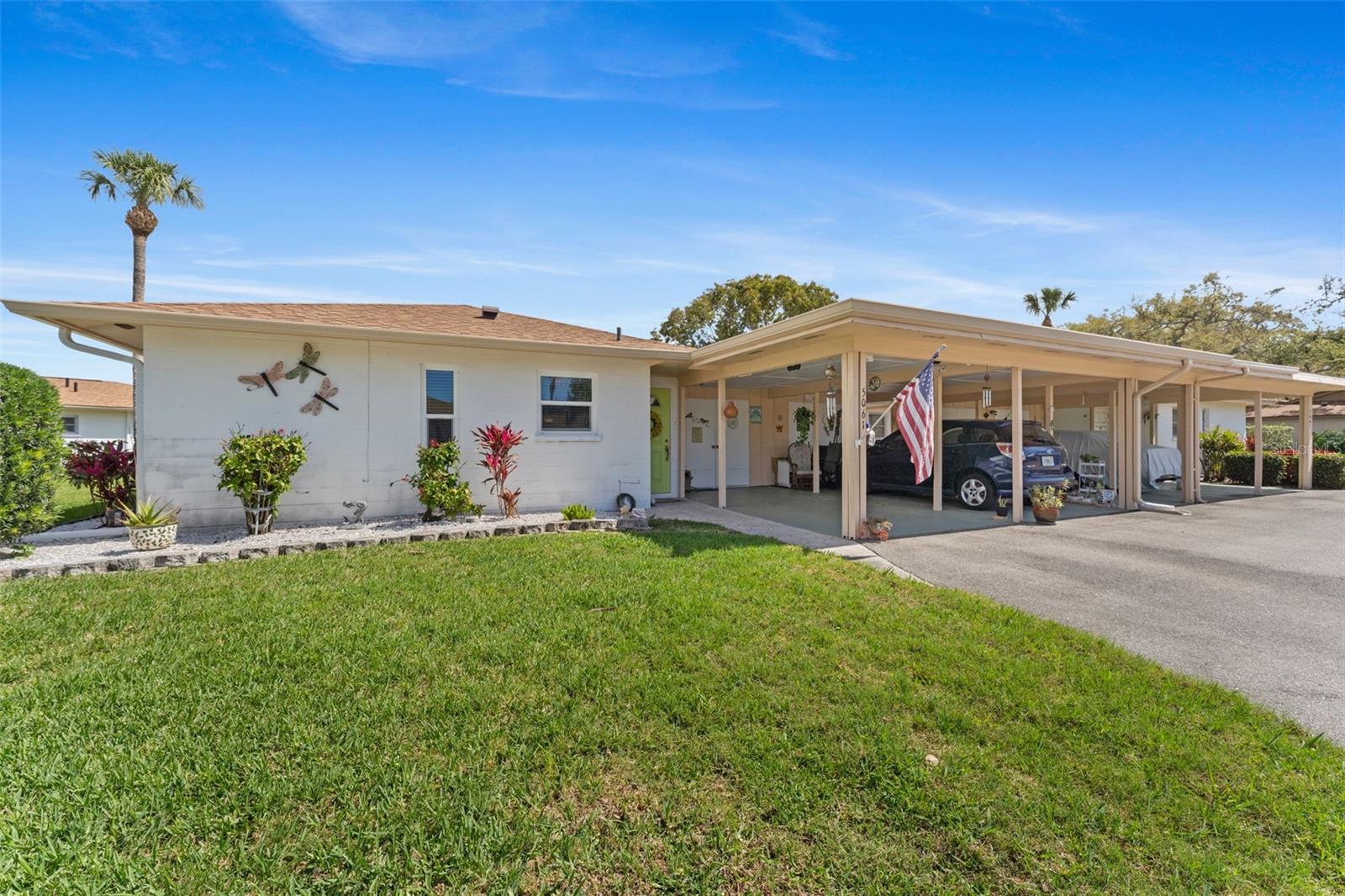 5061 LIVE OAK CIRCLE - Photo 1