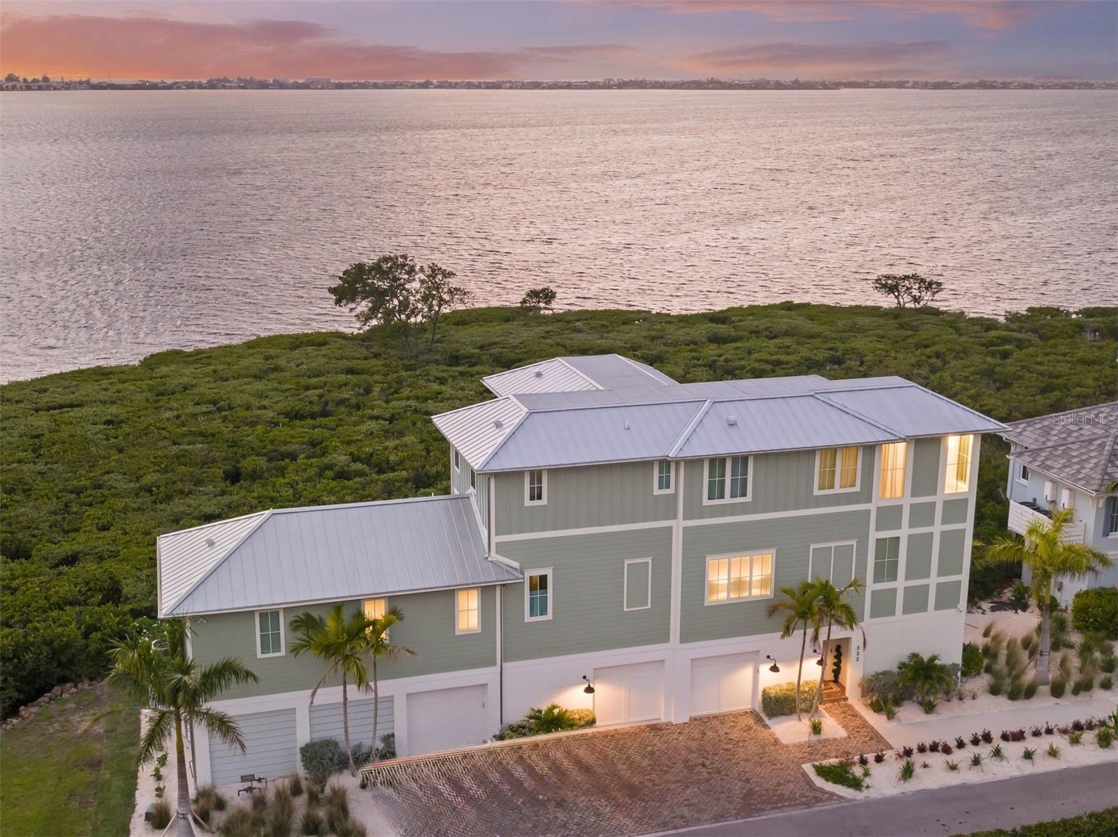 332 HARBOUR SOUND CT - Photo 1
