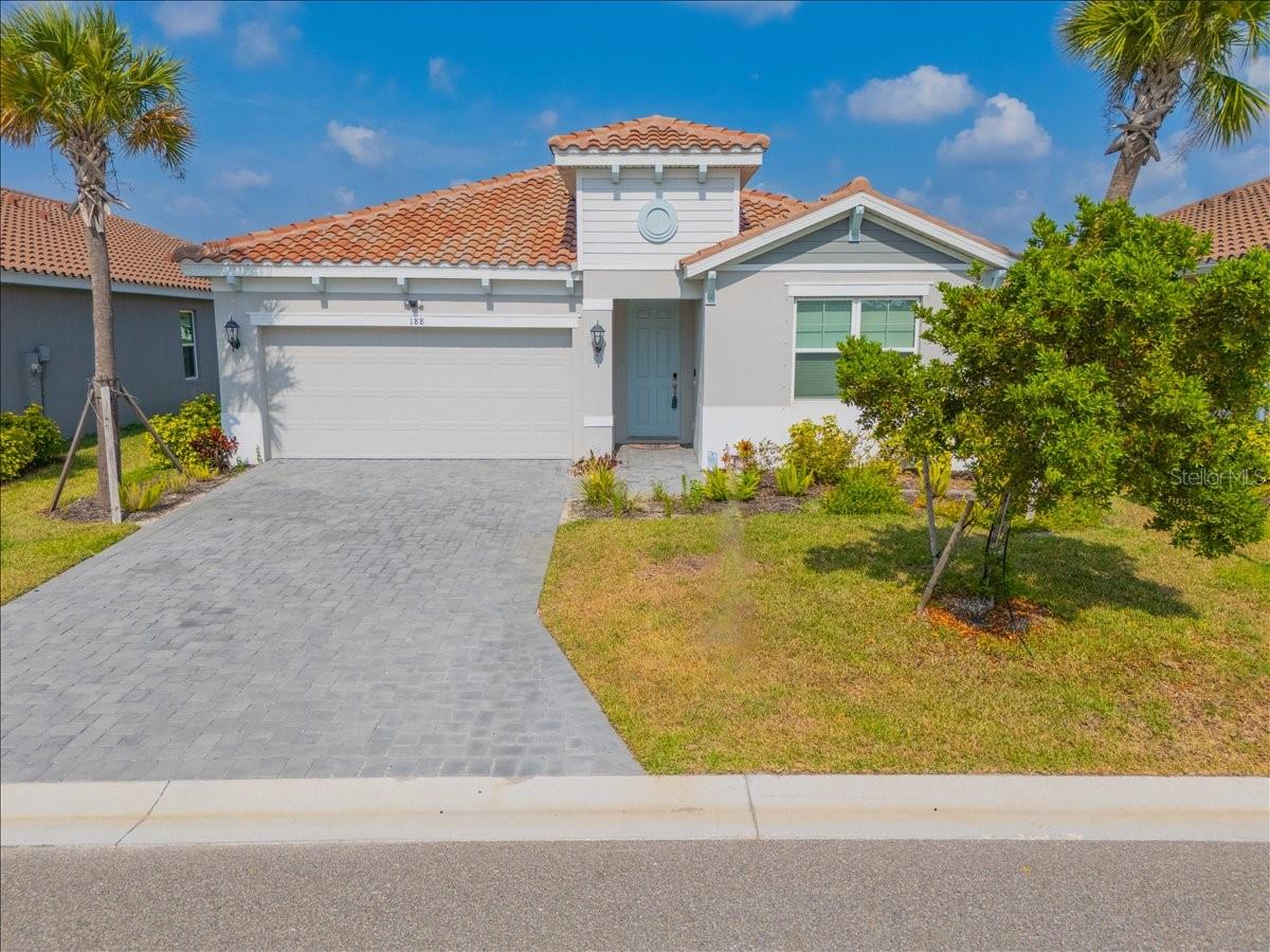 188 DAYLILY BLVD - Photo 1