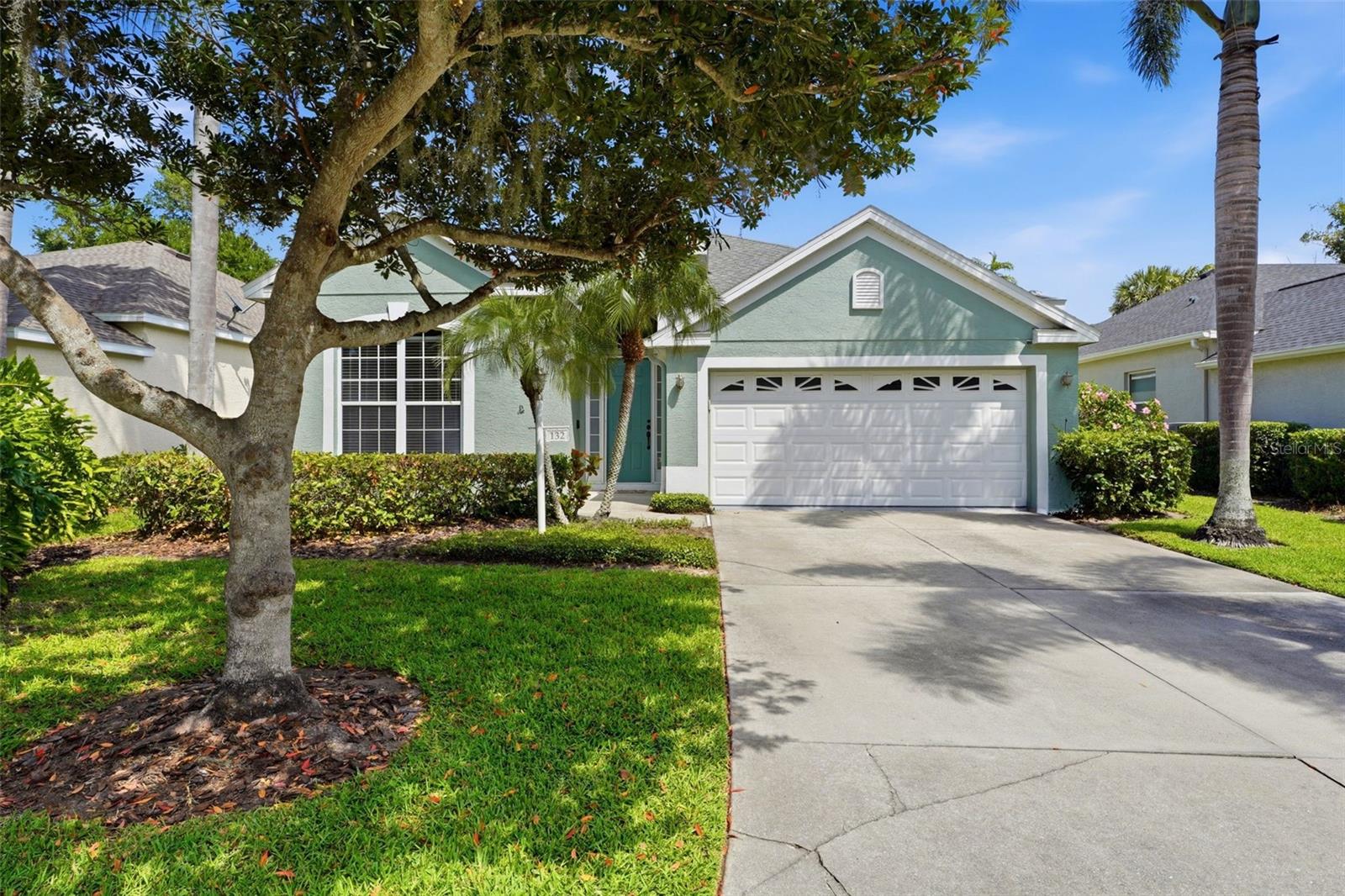 132 TALL TREES CT - Photo 1