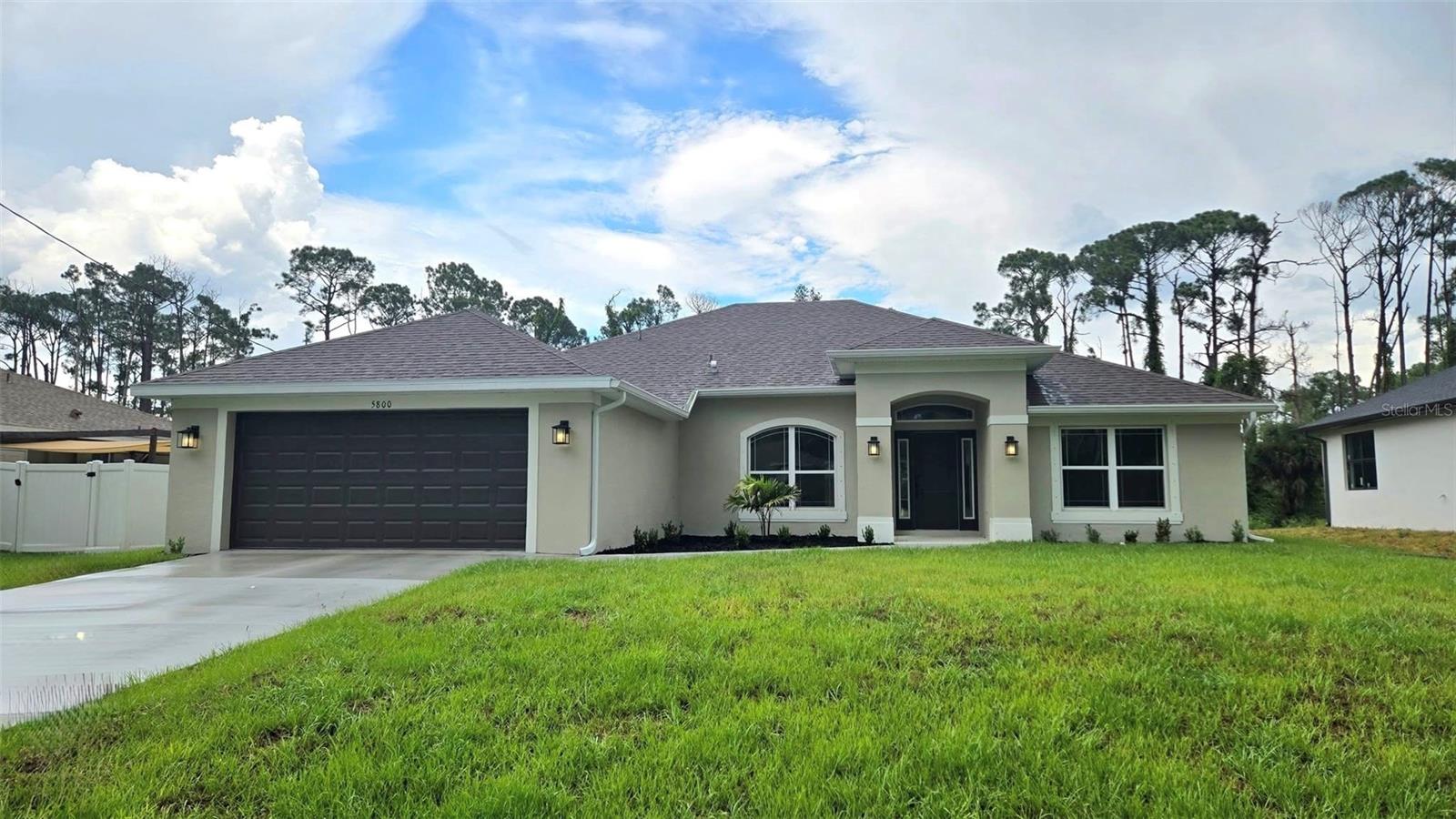 5800 SHAFFER AVE - Photo 1