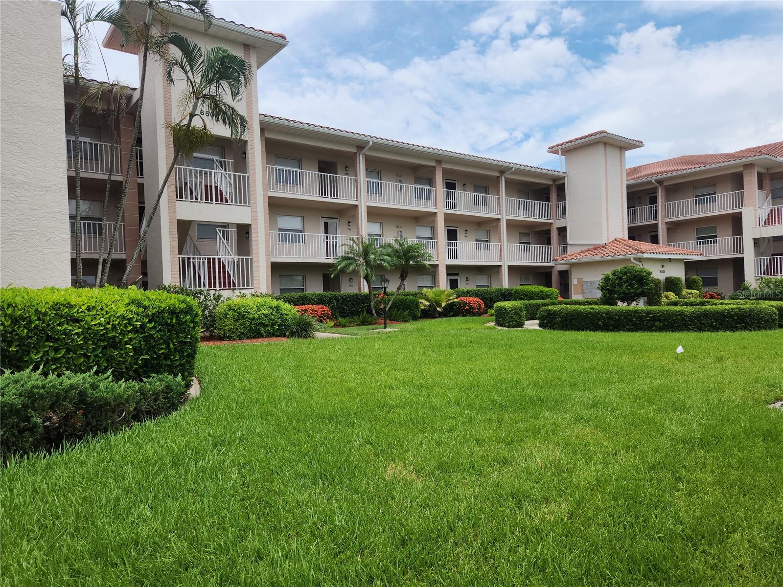 6501 STONE RIVER RD #303 - Photo 1