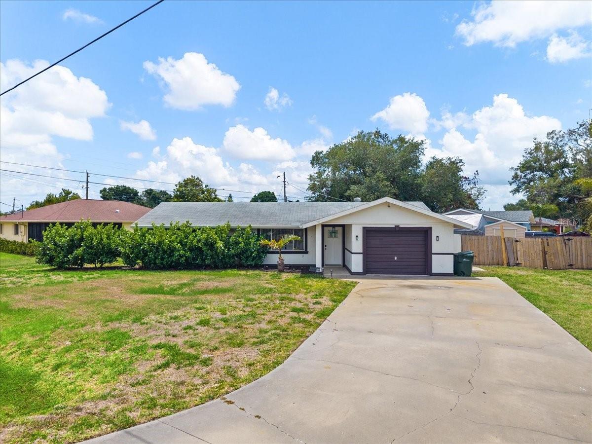 4508 POMPANO RD - Photo 1