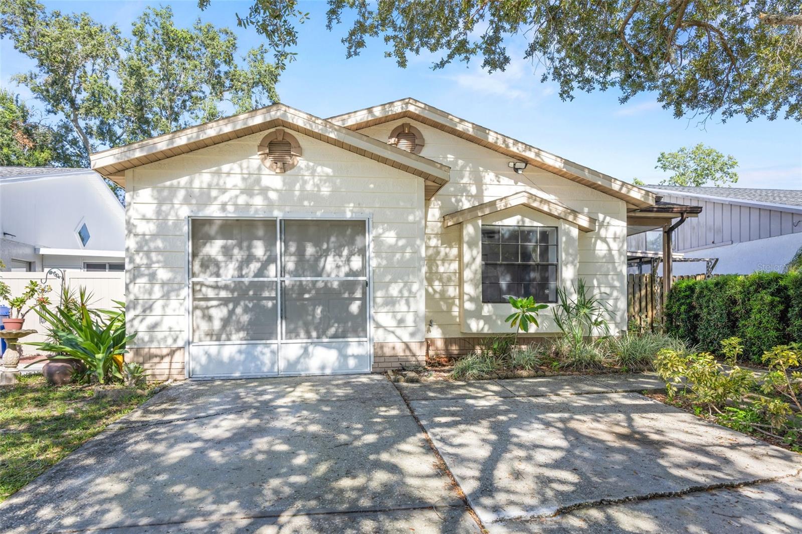 13427 LARAWAY DR - Photo 1