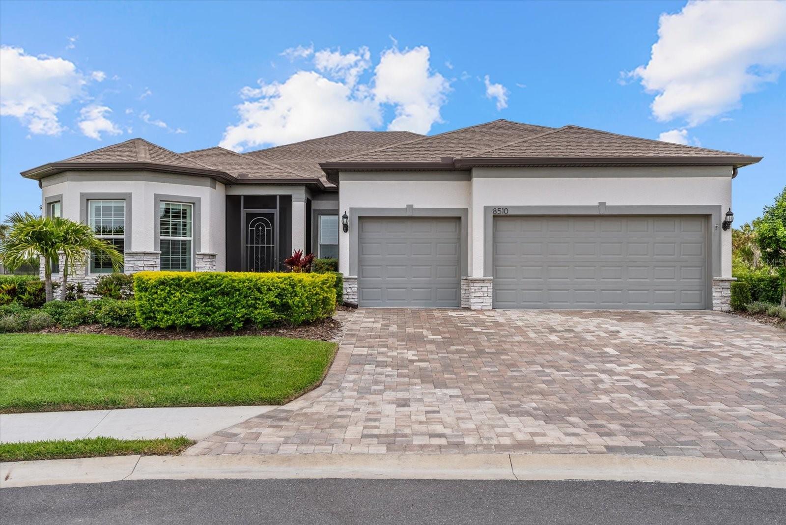 8510 COASTAL PALMS GLN - Photo 1