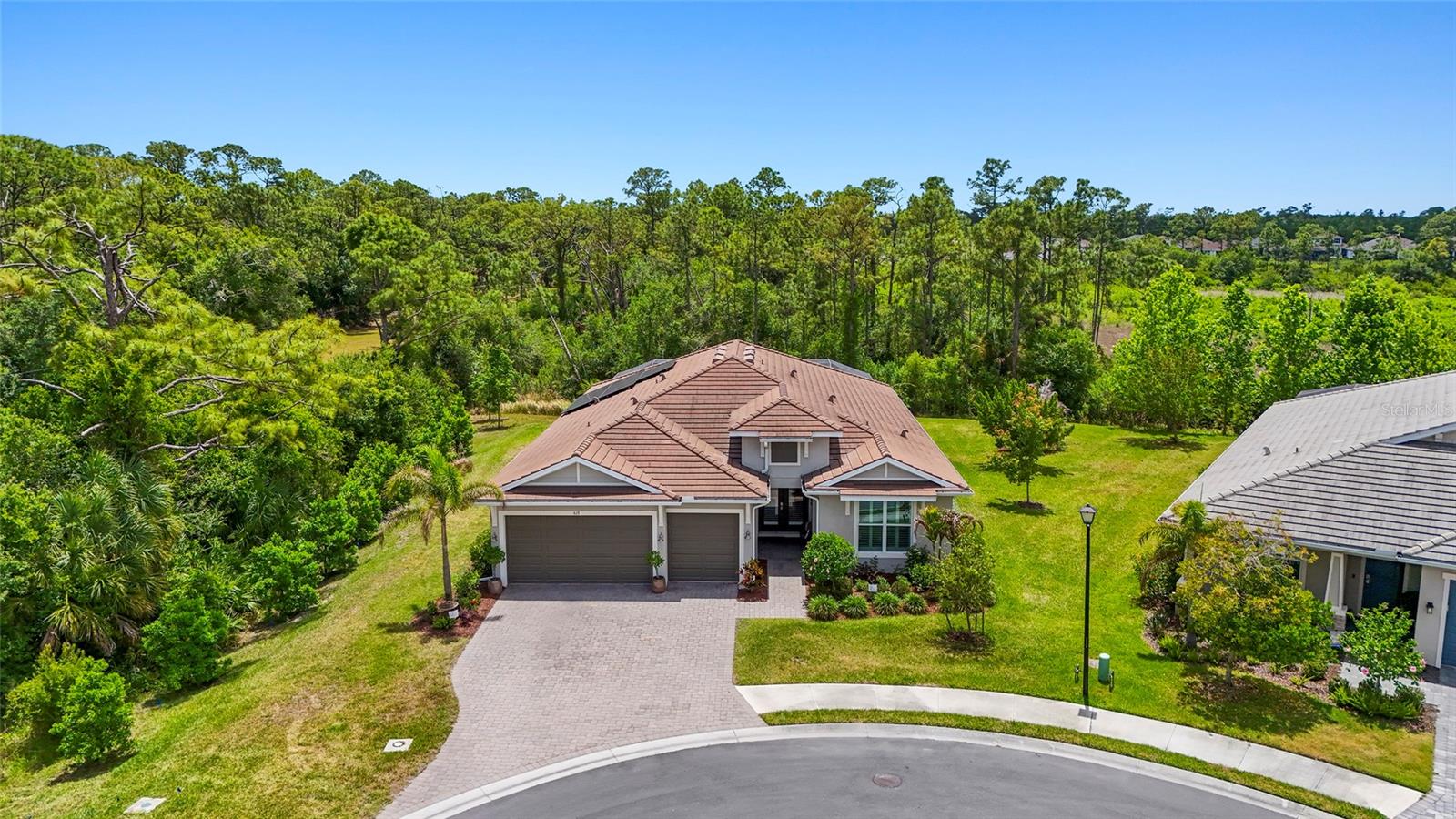 617 MISTIFLOWER CIR - Photo 1