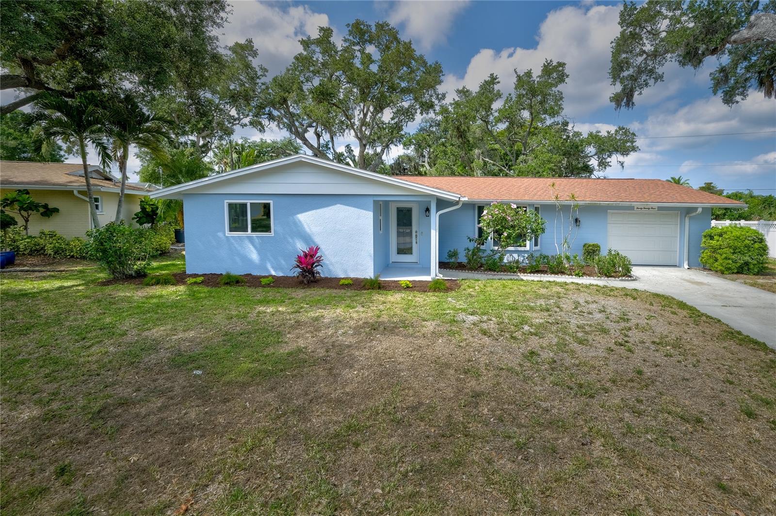 3024 CHASE CIR - Photo 1