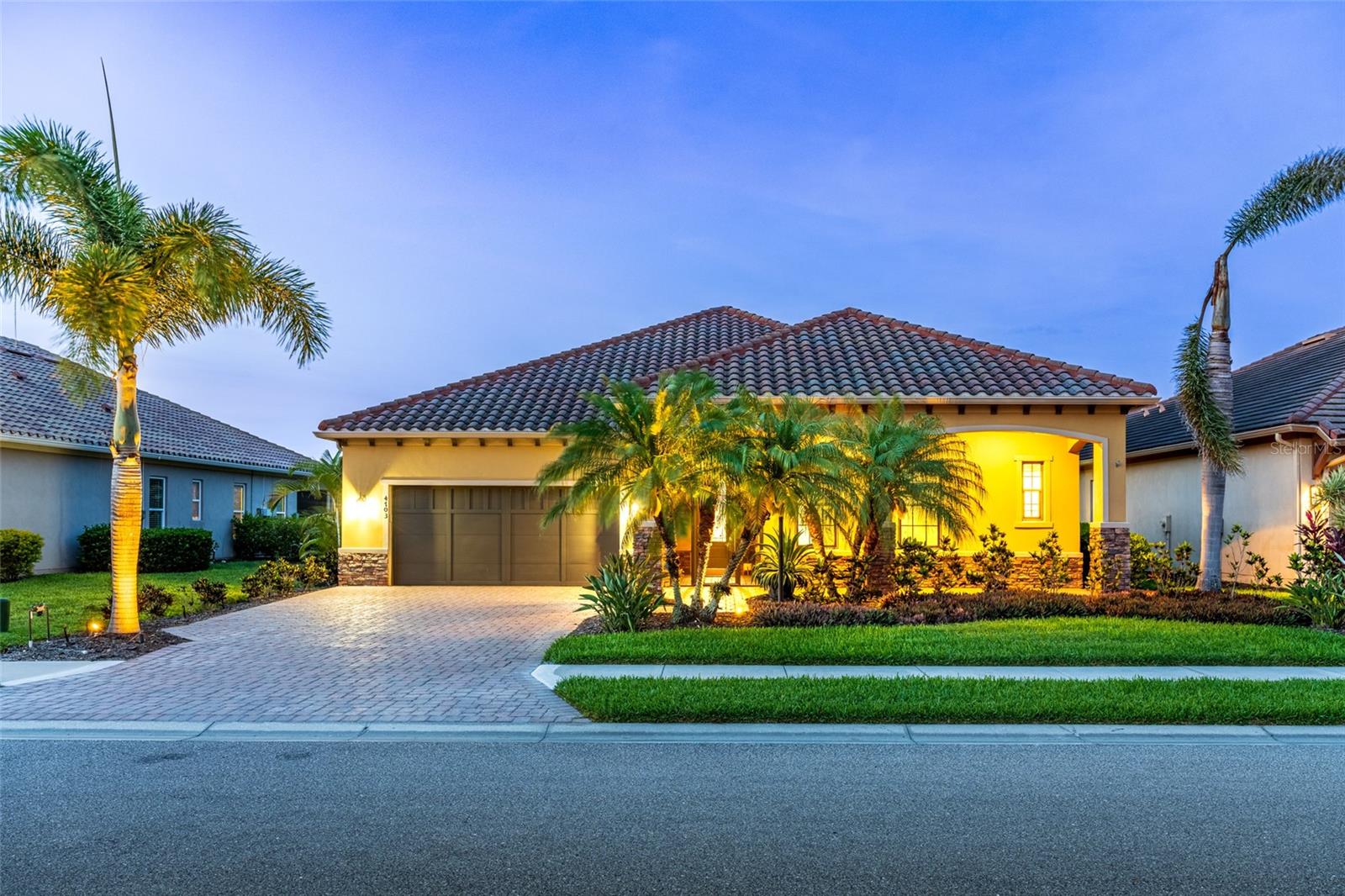 4703 TOBERMORY WAY - Photo 1