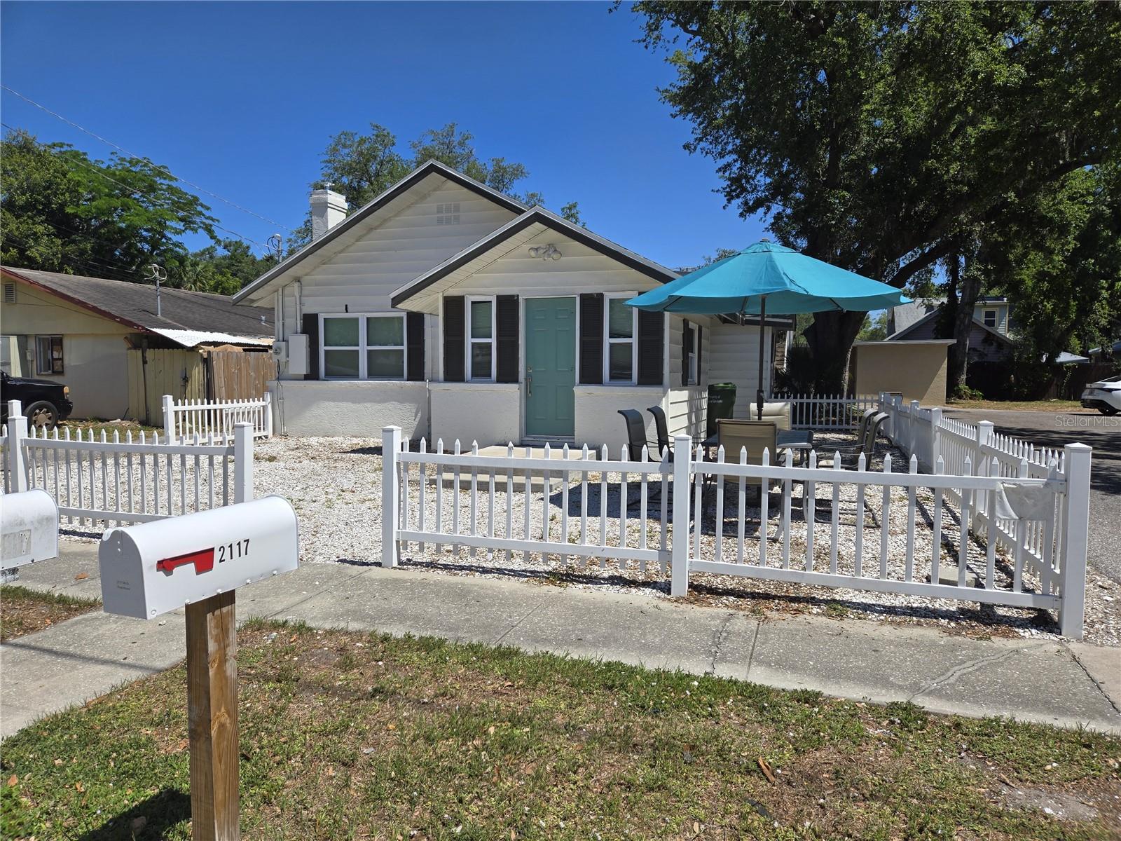 2117 5TH ST #Front House - Photo 1