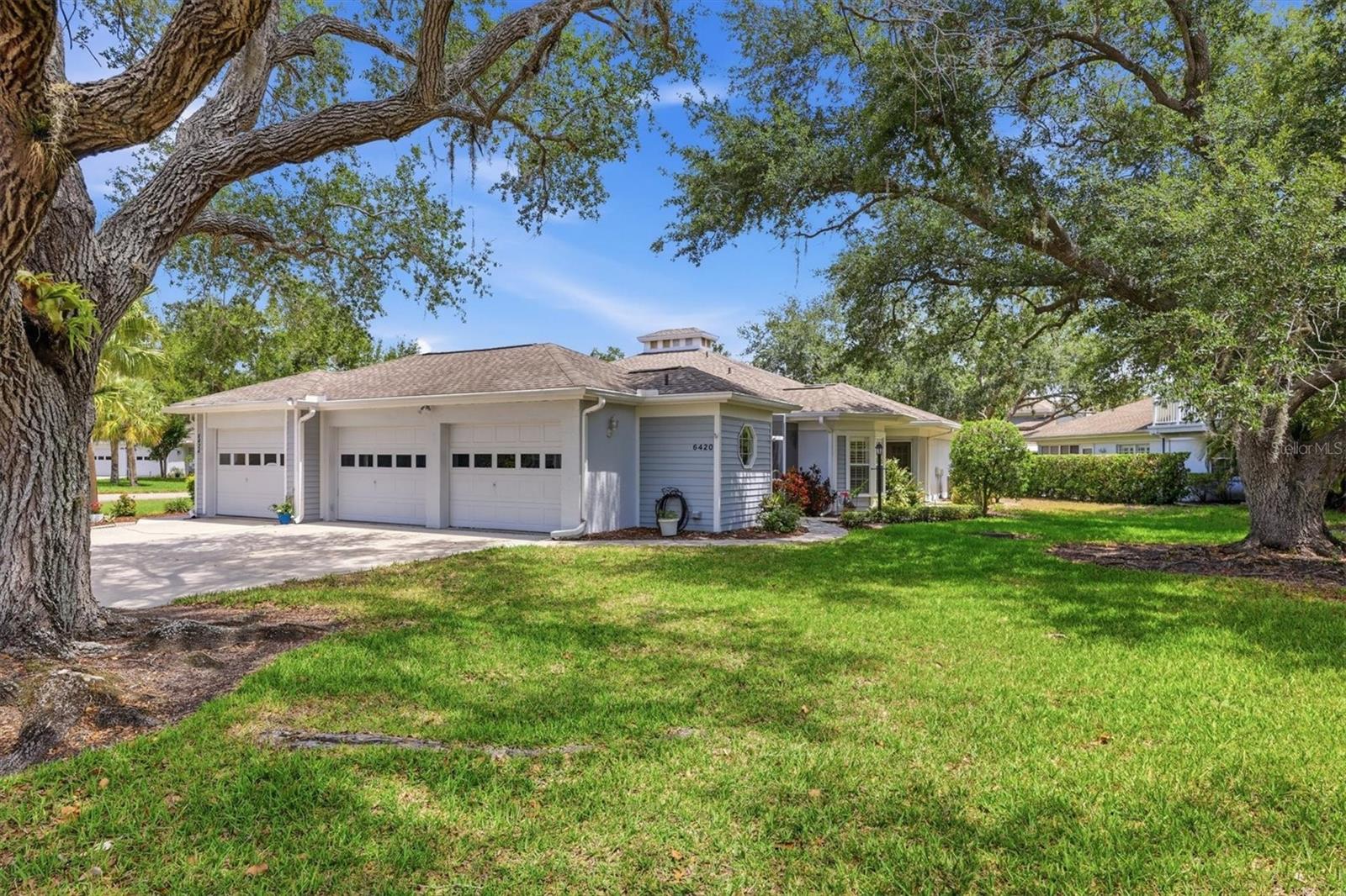 6420 CARRINGTON CIR #35 - Photo 1