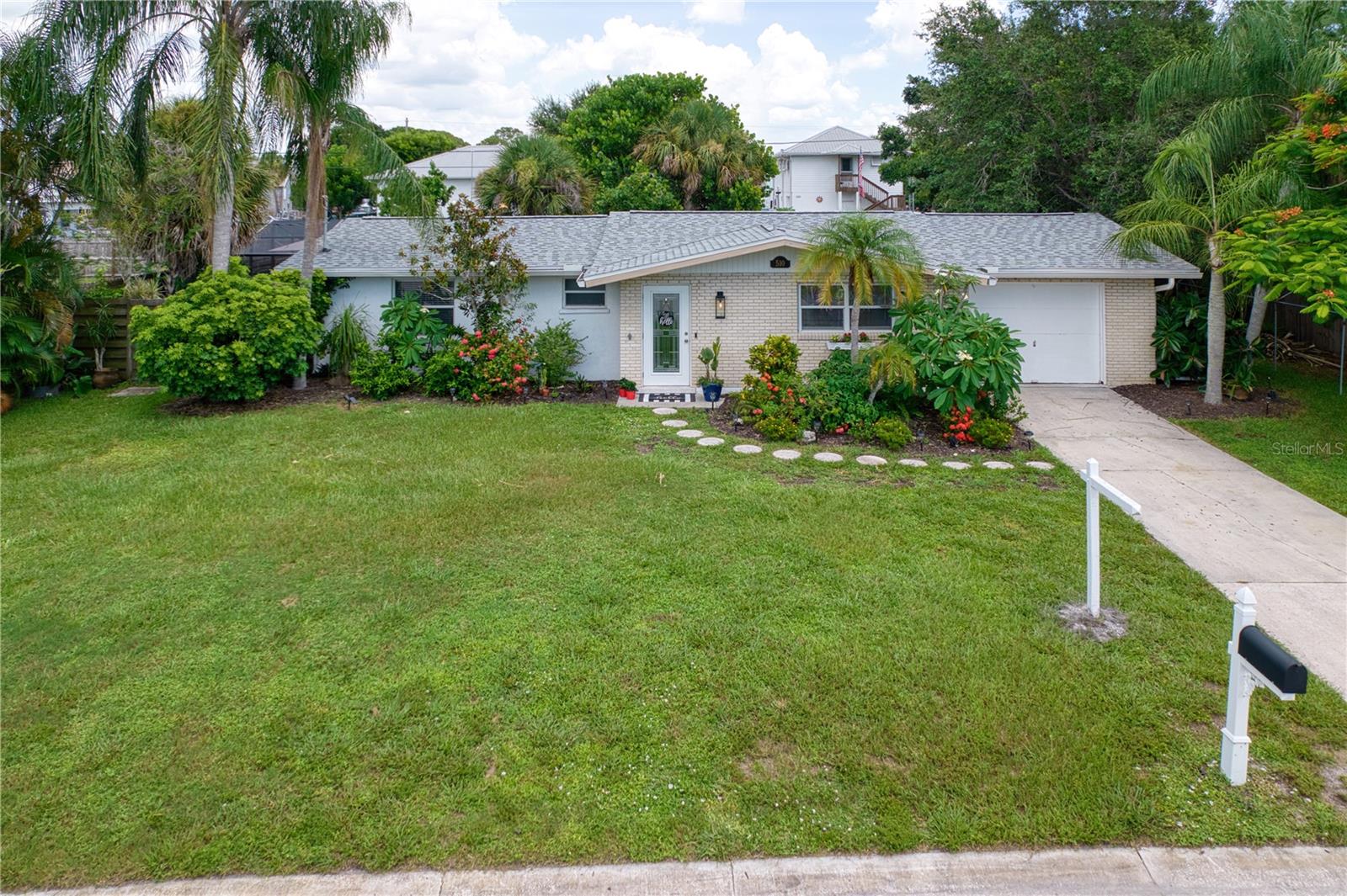 510 DONA DR - Photo 1
