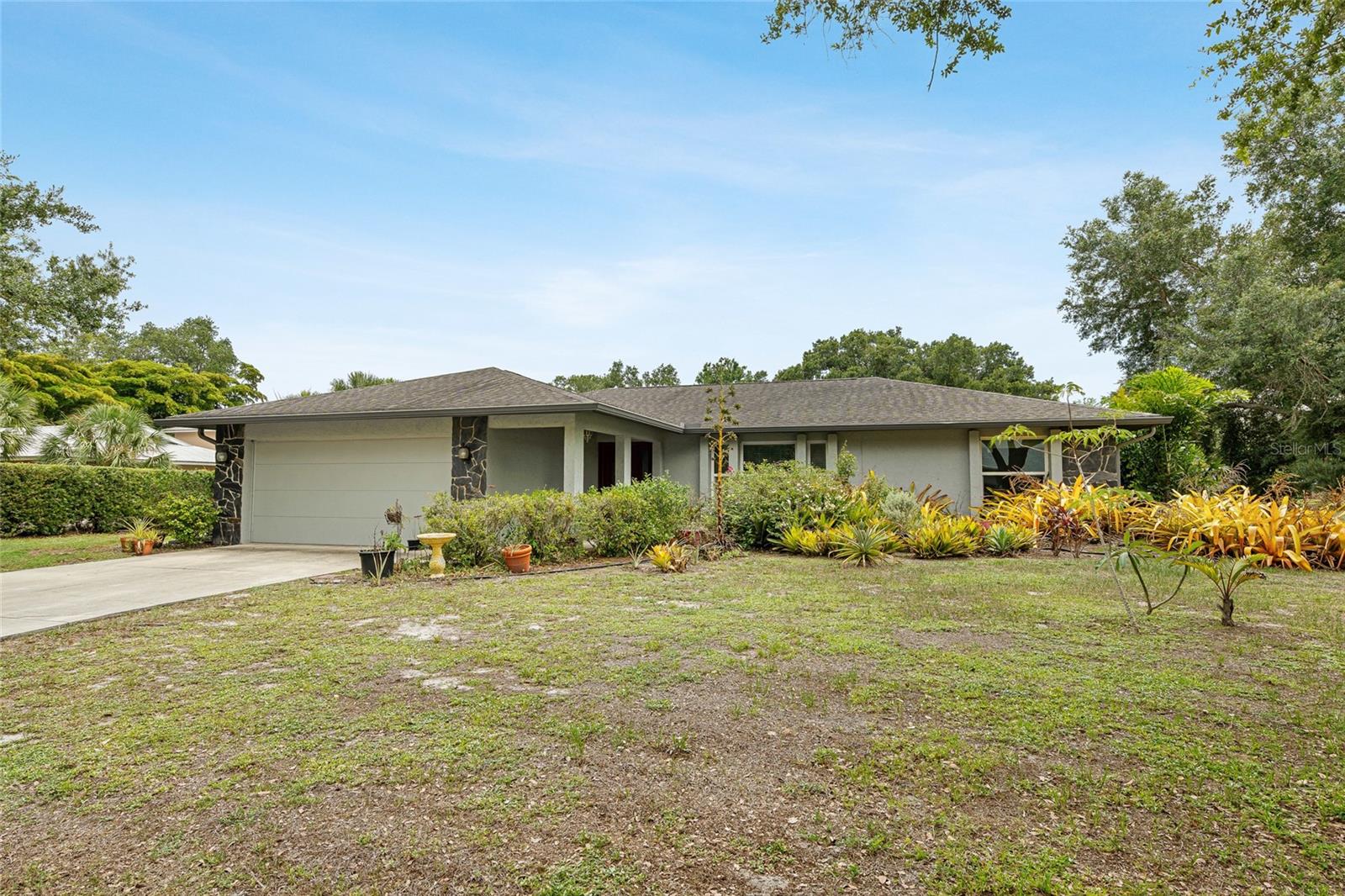 4204 PRAIRIE VIEW DR - Photo 1