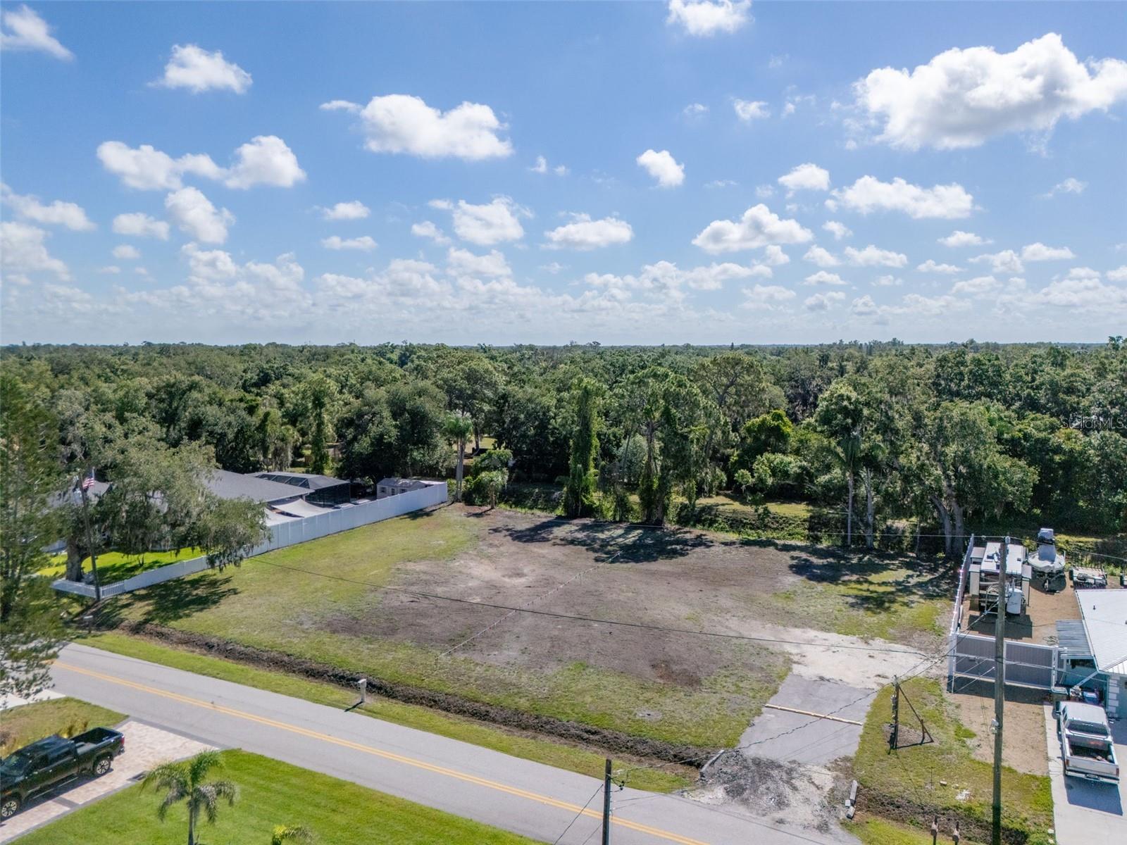 1941 E LEEWYNN DR - Photo 1