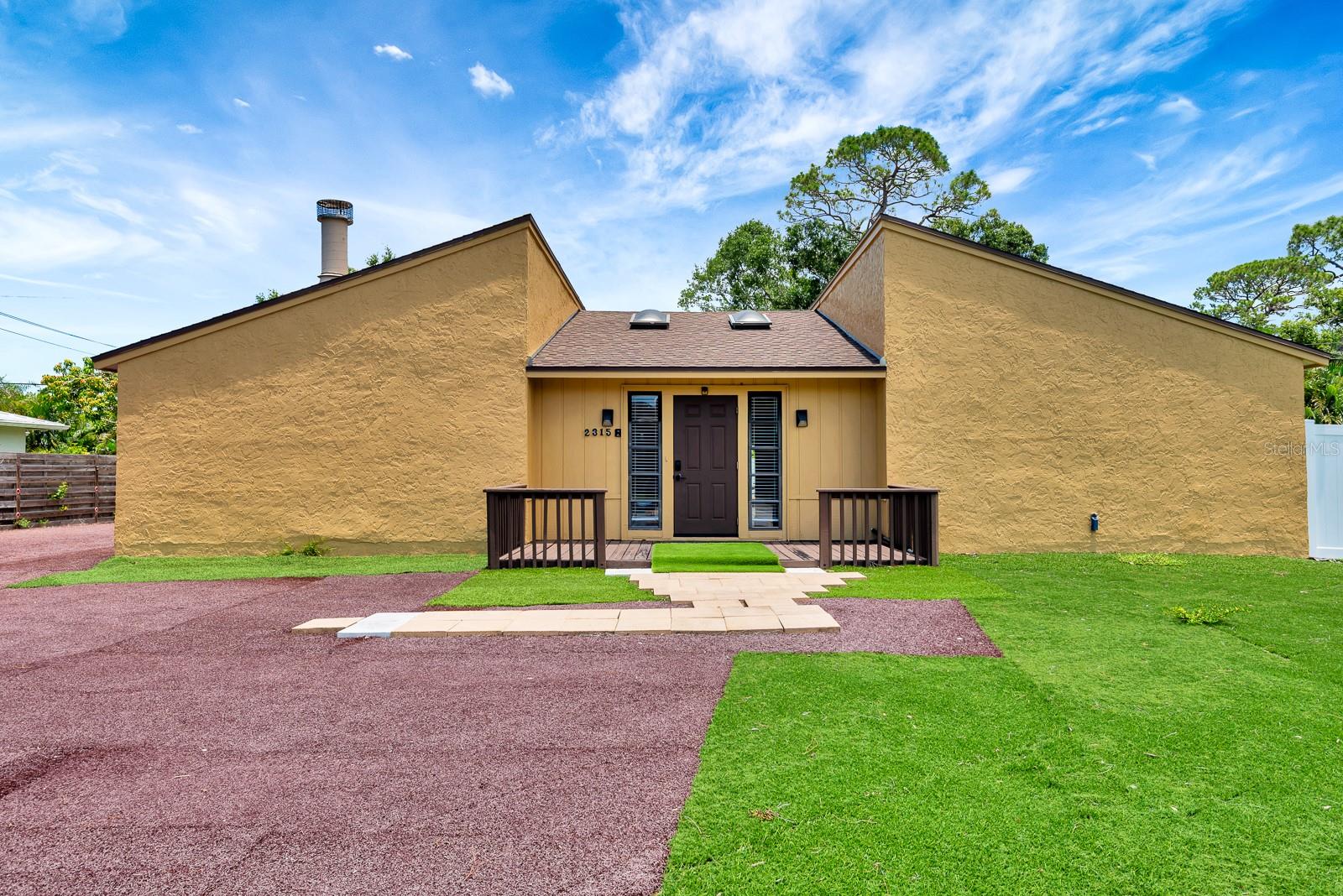 2315 RIVERWOOD PINES DR - Photo 1
