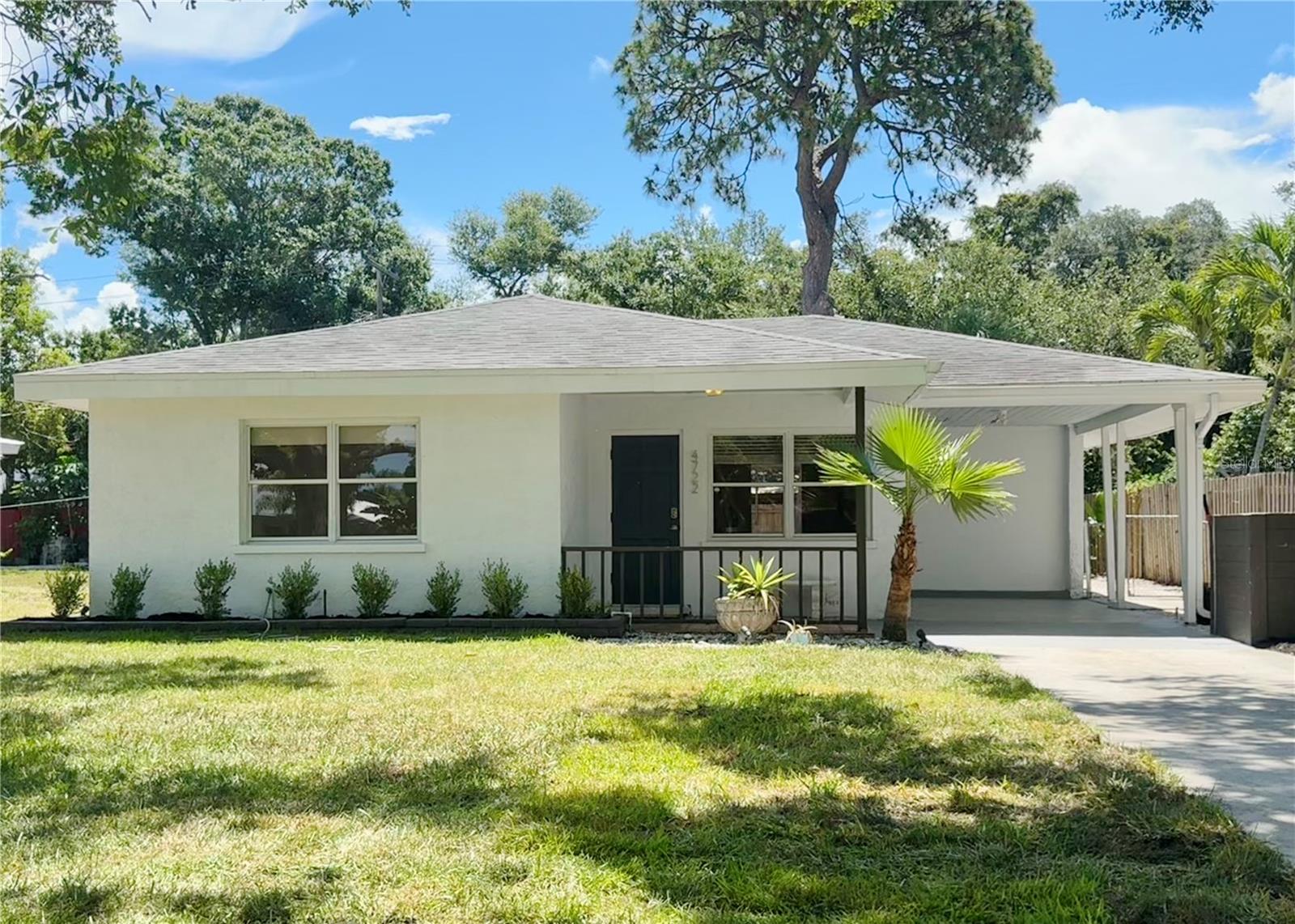 4722 STEVENS DR - Photo 1