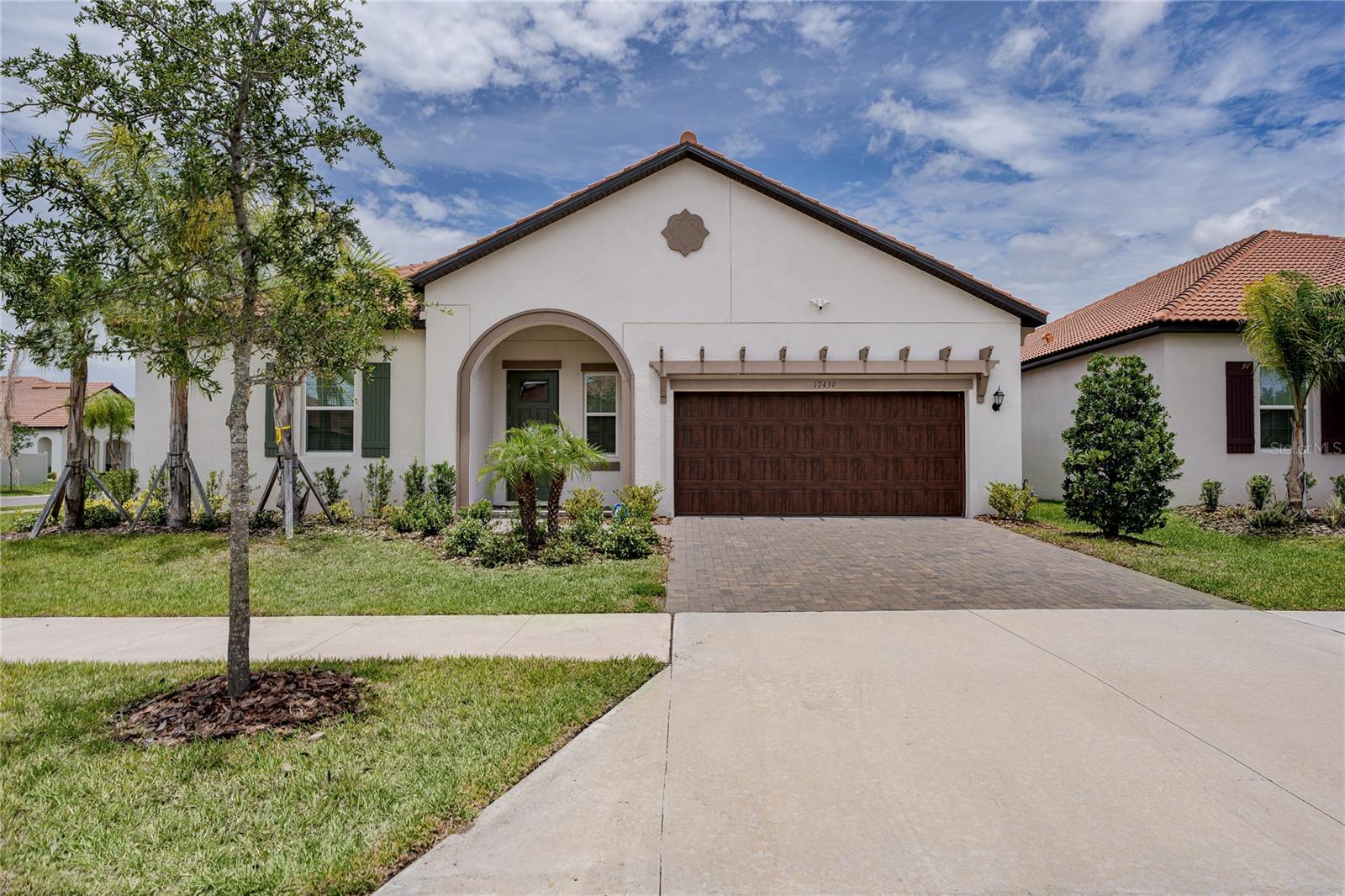 17439 HOLLY WELL AVE - Photo 1
