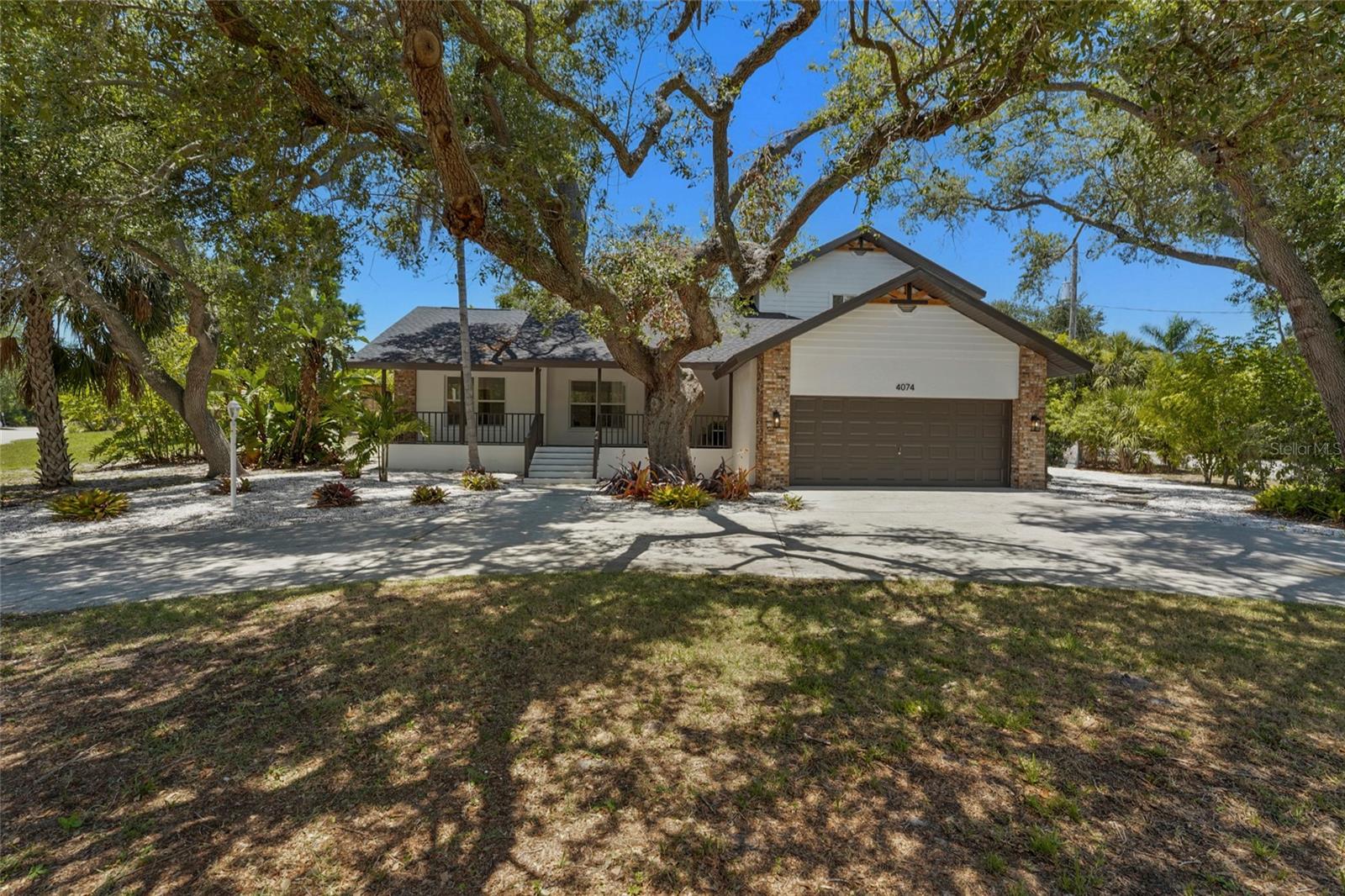4074 REDBIRD CIR - Photo 1