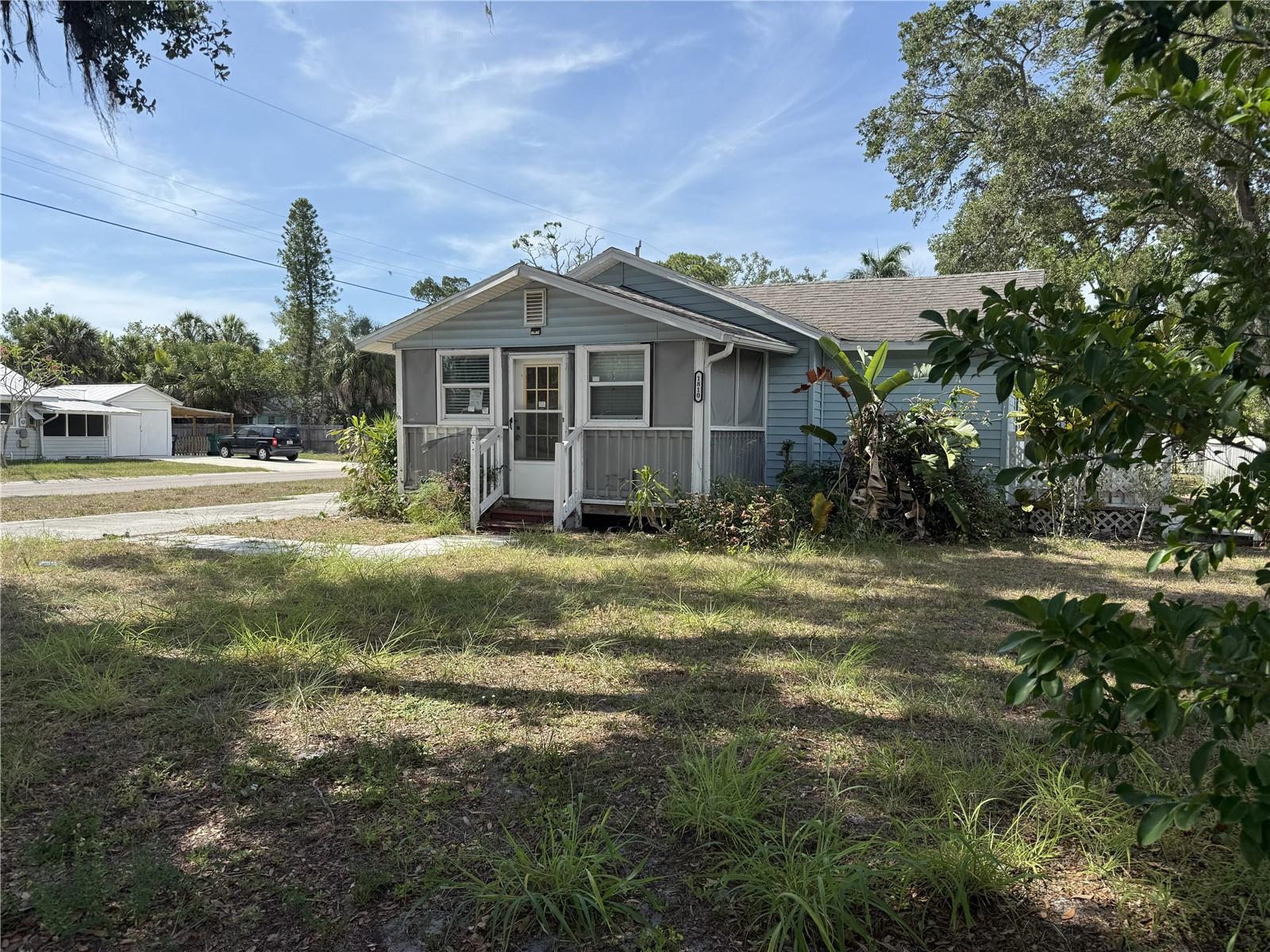 1810 9TH ST W - Photo 1