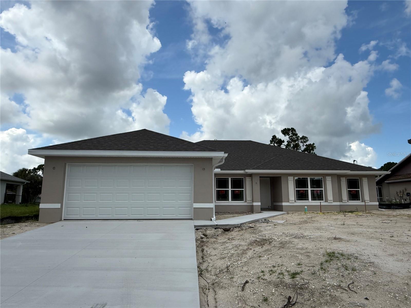 1841 MARCONI AVE. - Photo 1