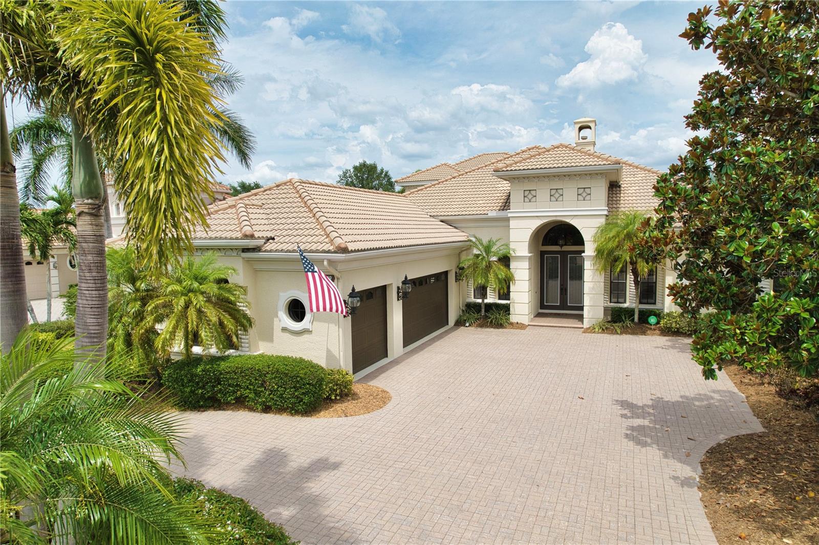 6919 DOMINION LN - Photo 1
